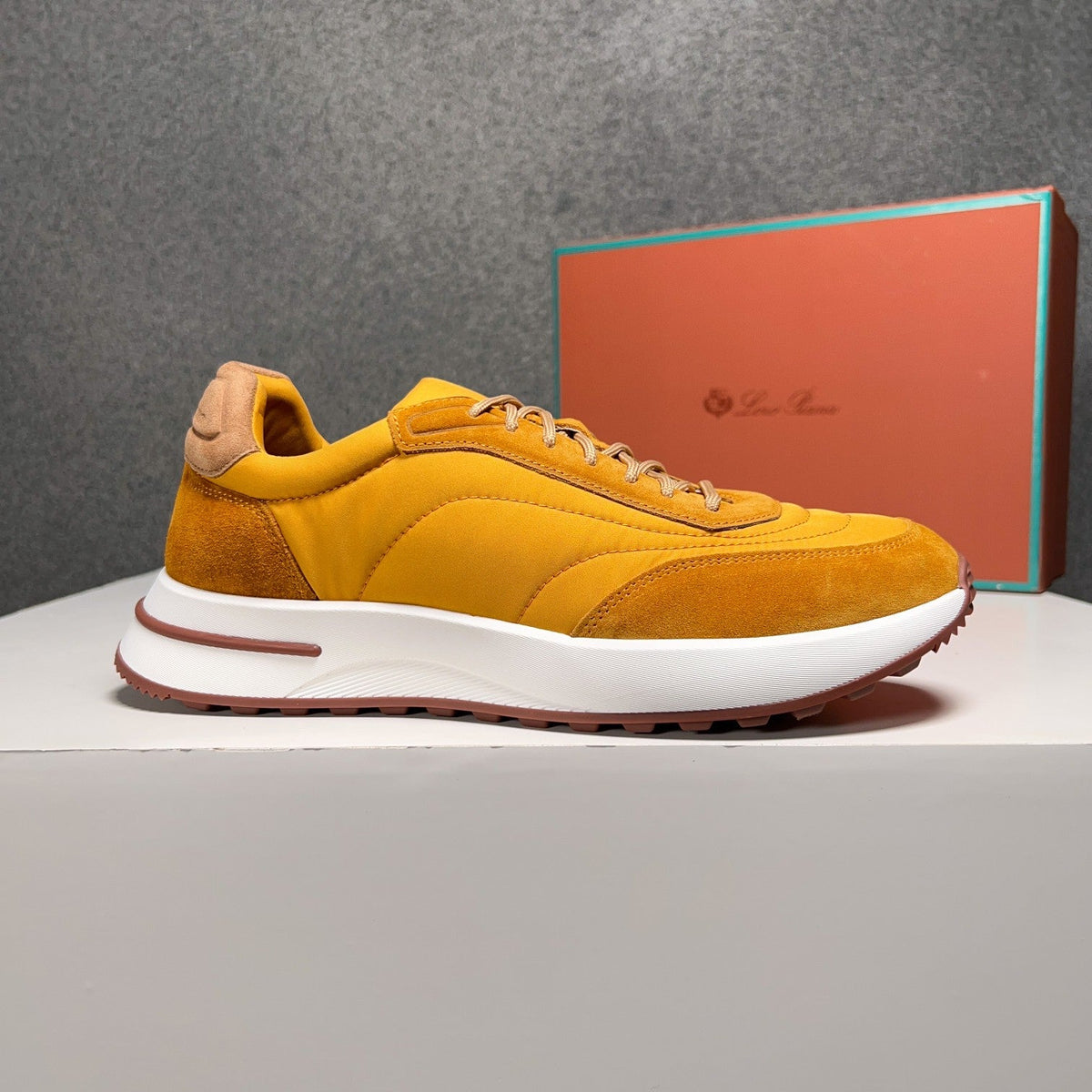 LP WEEKEND WALK SNEAKERS YELLOW SUEDE