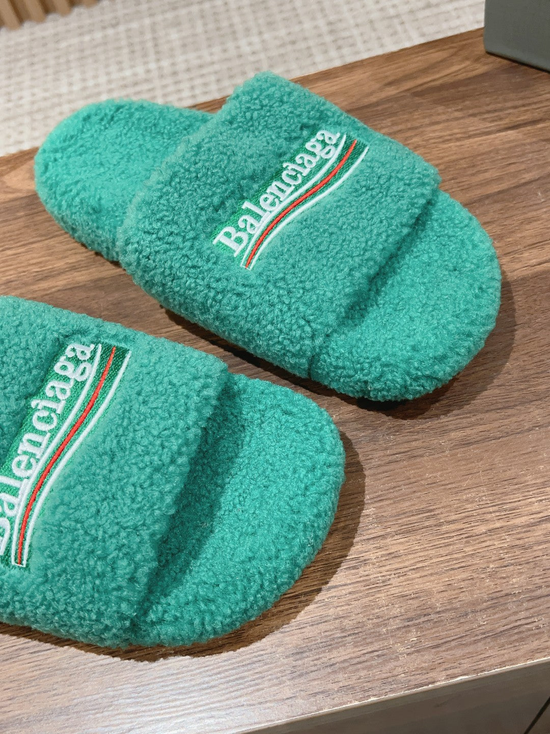 FURRY SLIDES IN TURQUOISE CURLY SHEARLING