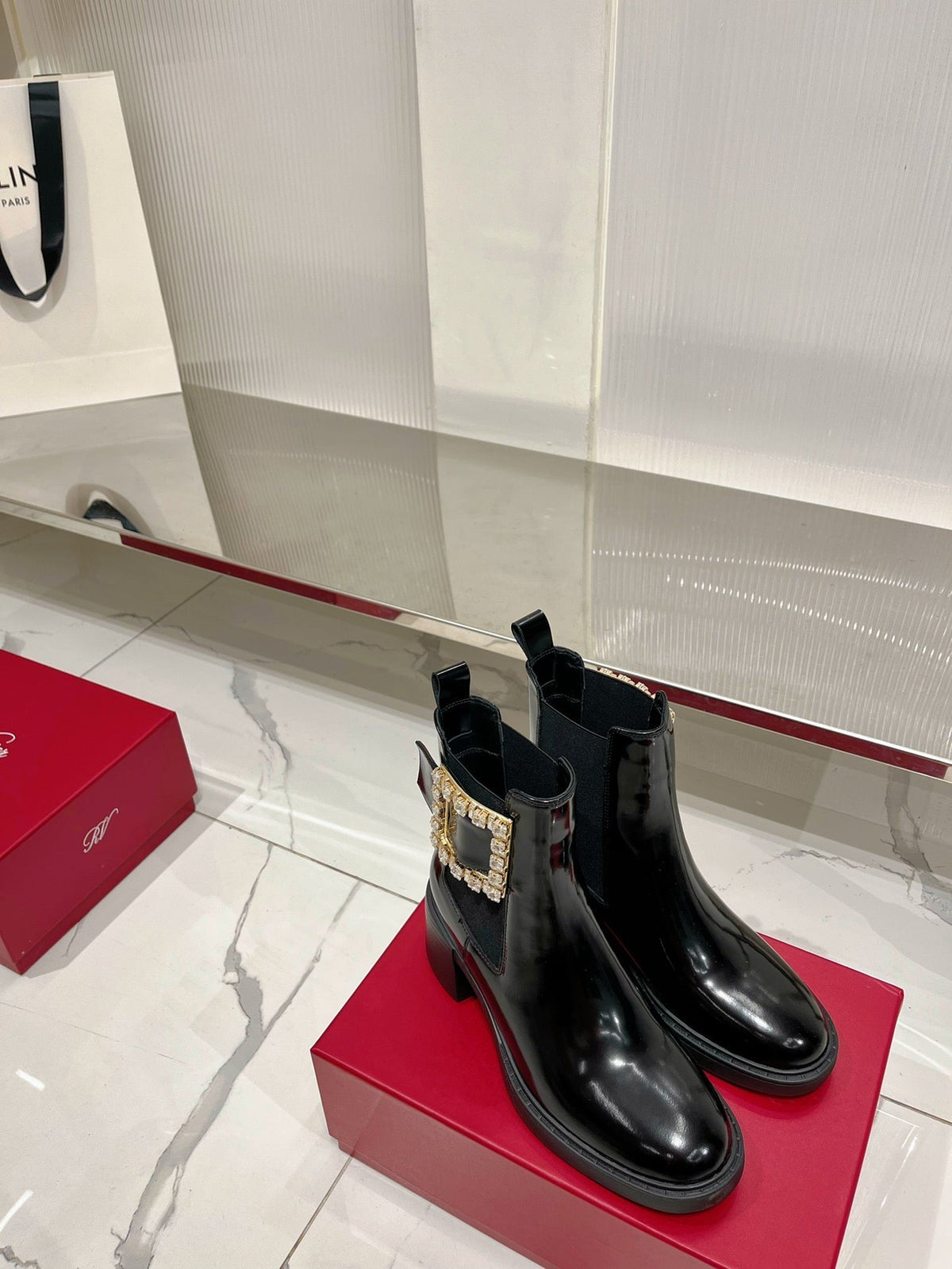 Viv Short Diamond Boots Black Cowhide 365202