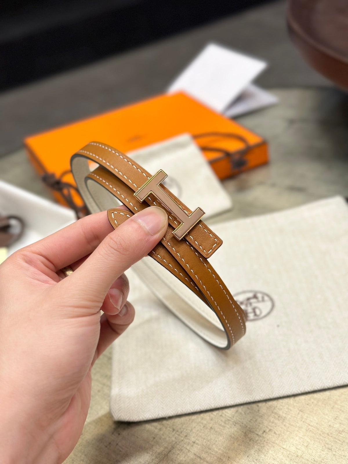 HM FOCUS BUCKLE & REVERSIBLE BRONZE BROWN AND WHITE LEATHER STRAP 13MM COPPER HARDWARE