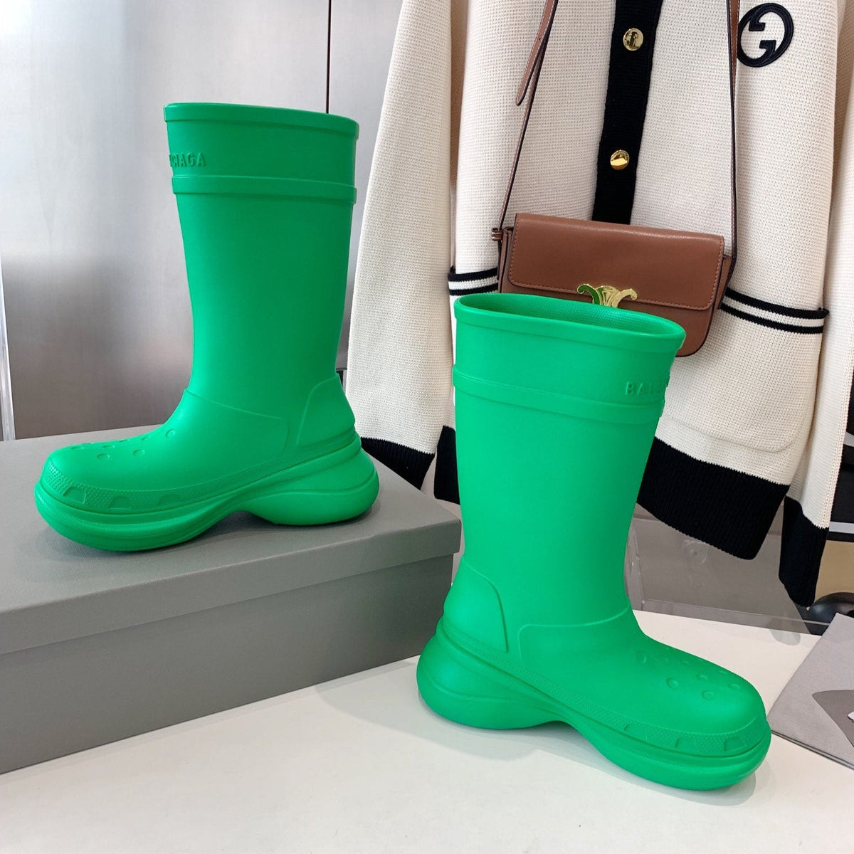 CROCS BOOTS IN GREEN RUBBER