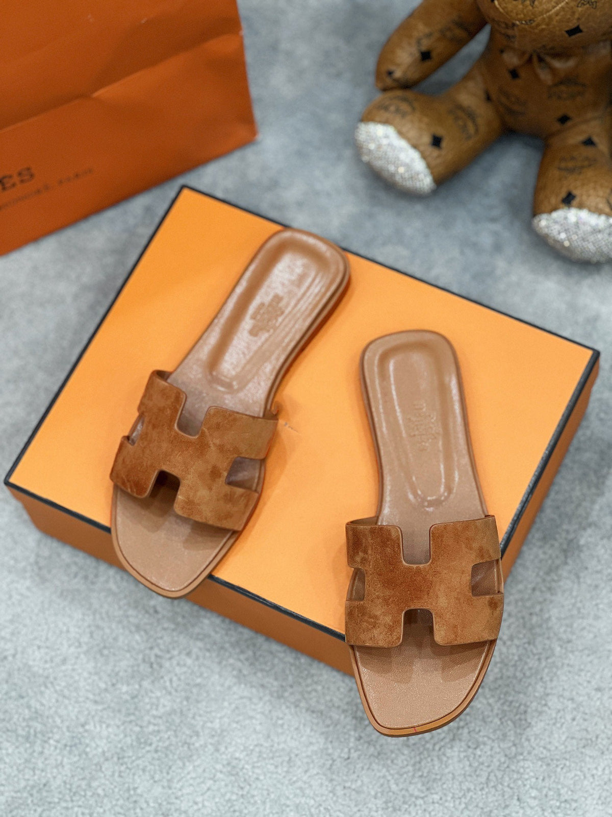 0ran sandal brown suede goatskin