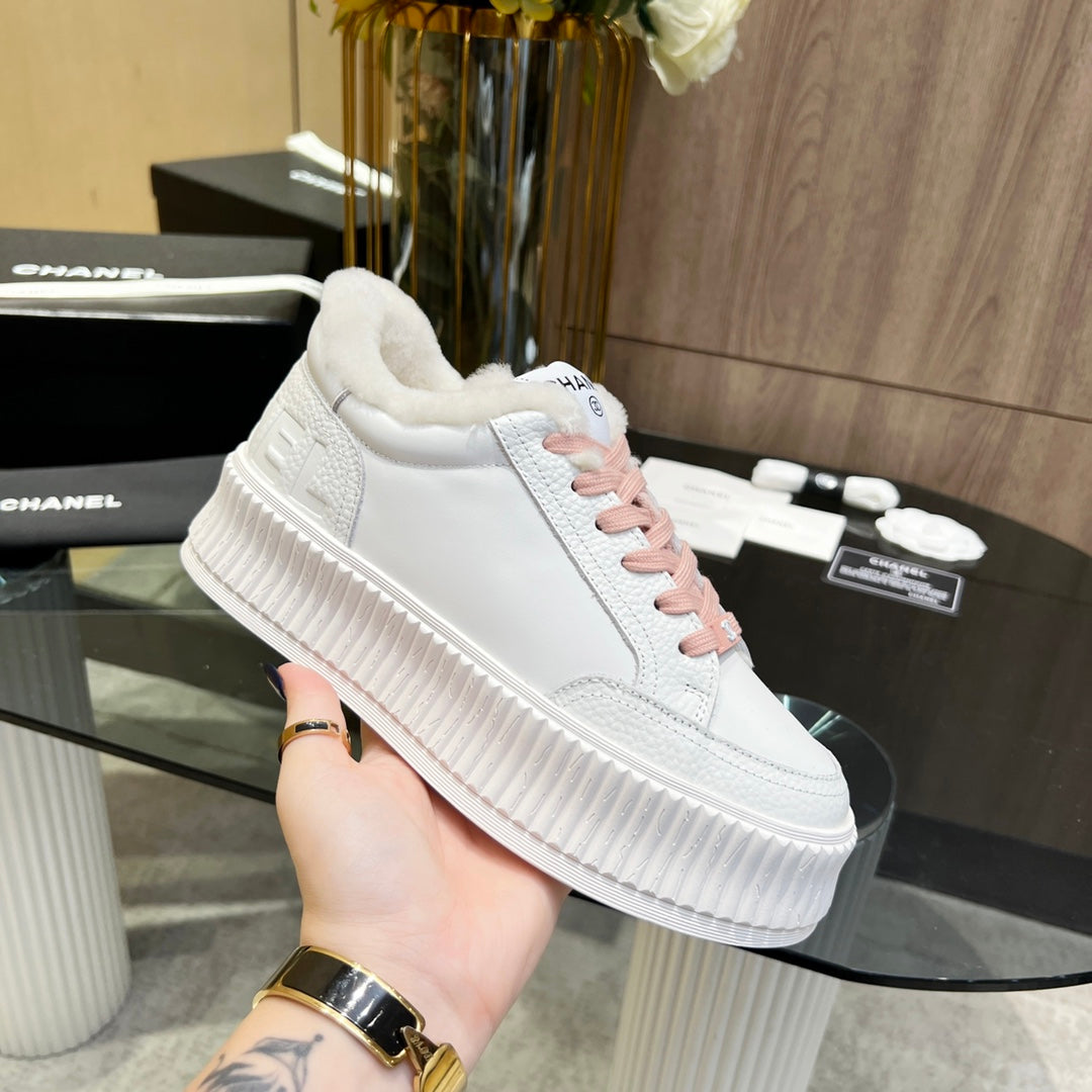 CC Sneaker White Pink Cowhide With Fleece Lining 944564