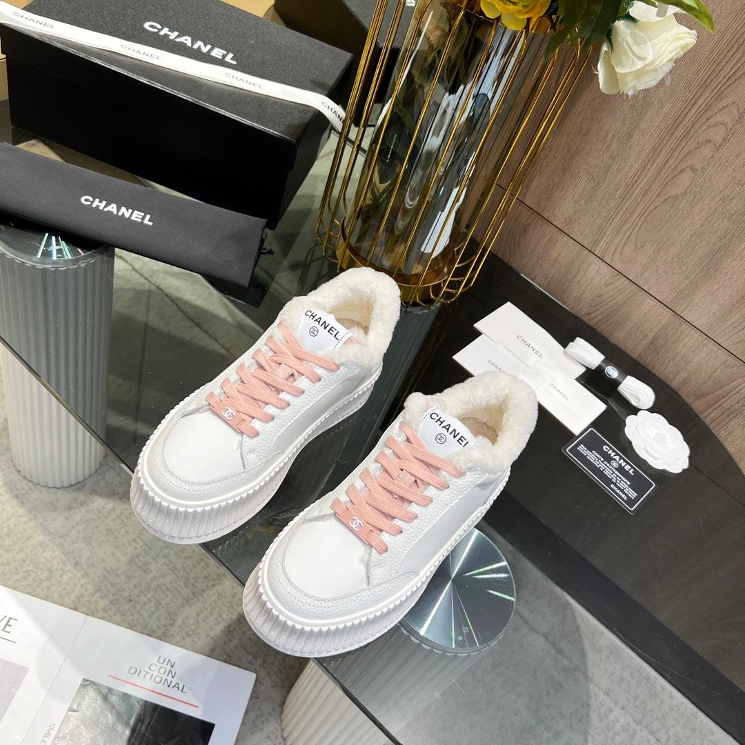 CC Sneaker White Pink Cowhide With Fleece Lining 944564