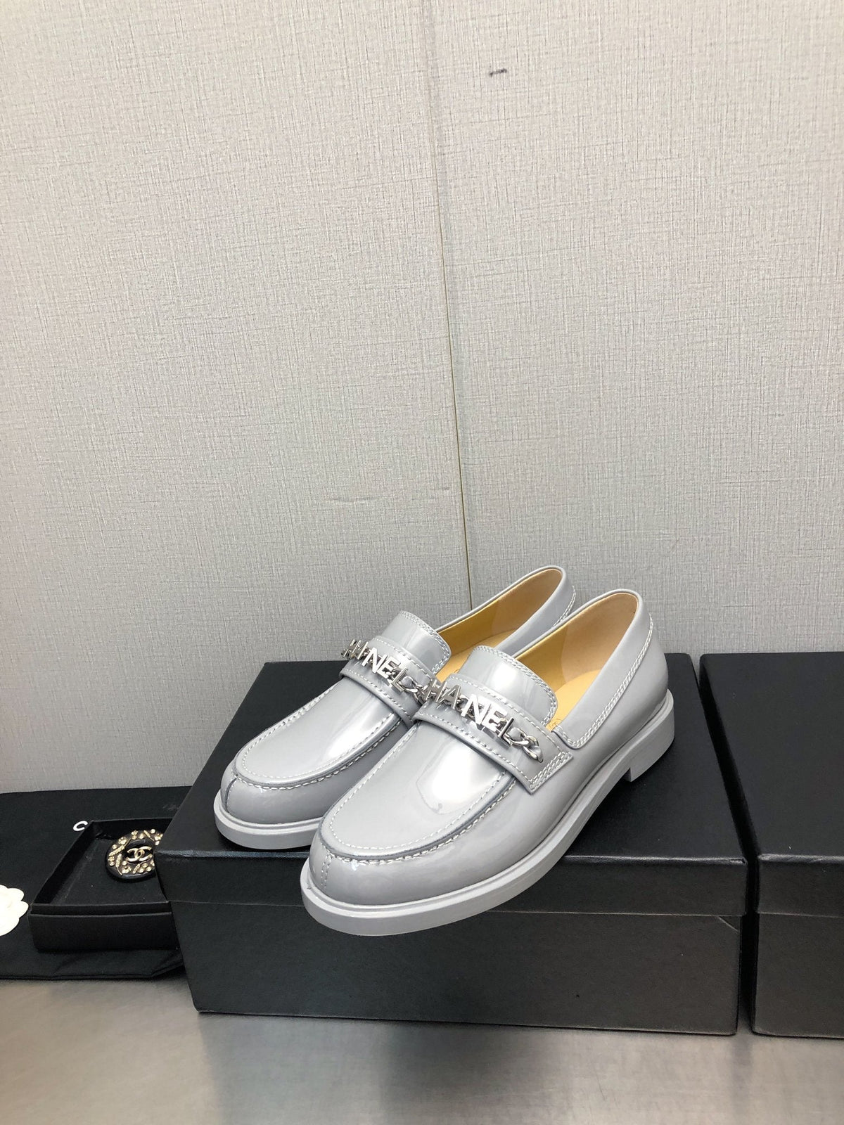 CC 25C Loafer Periwinkle Glossy Calf Leather 212975