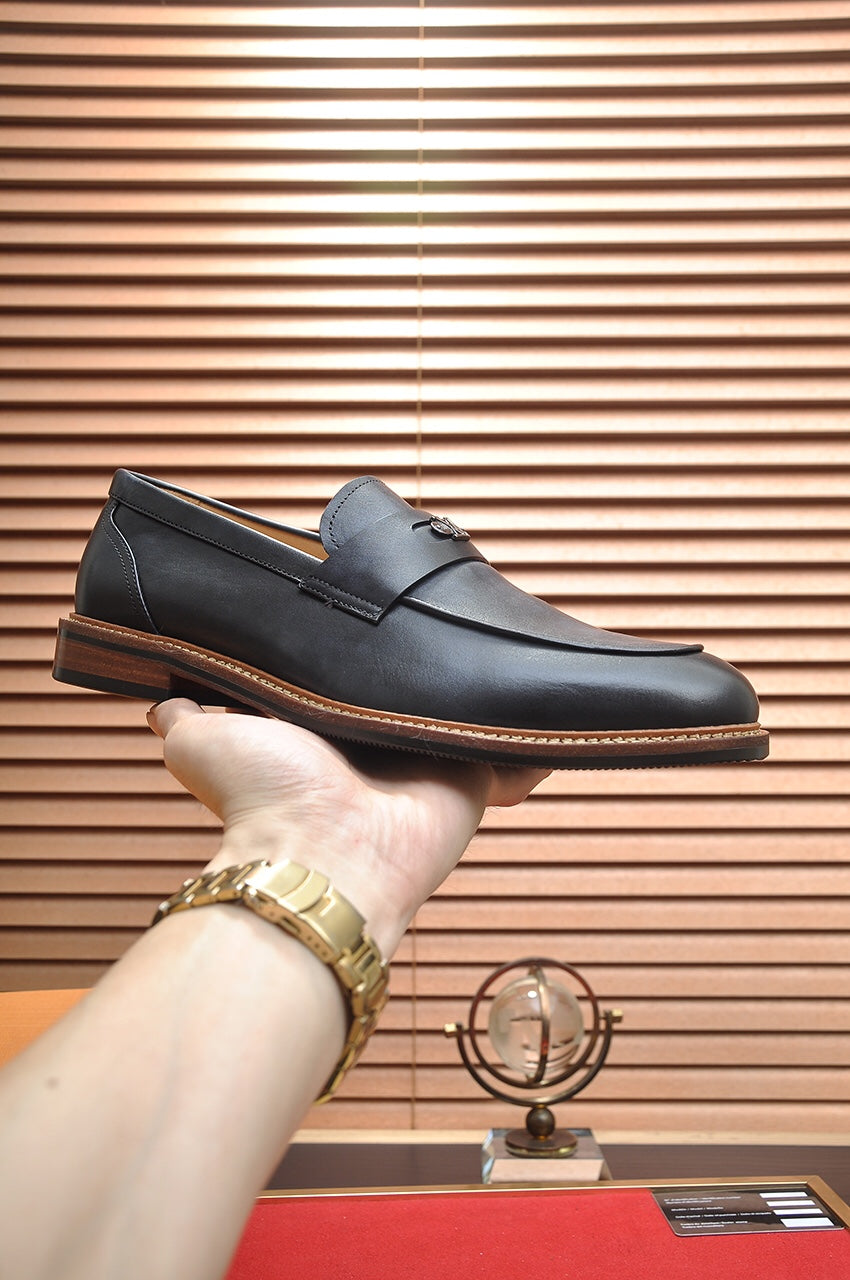 LV FLEX LOAFER IN BLACK CALFSKIN