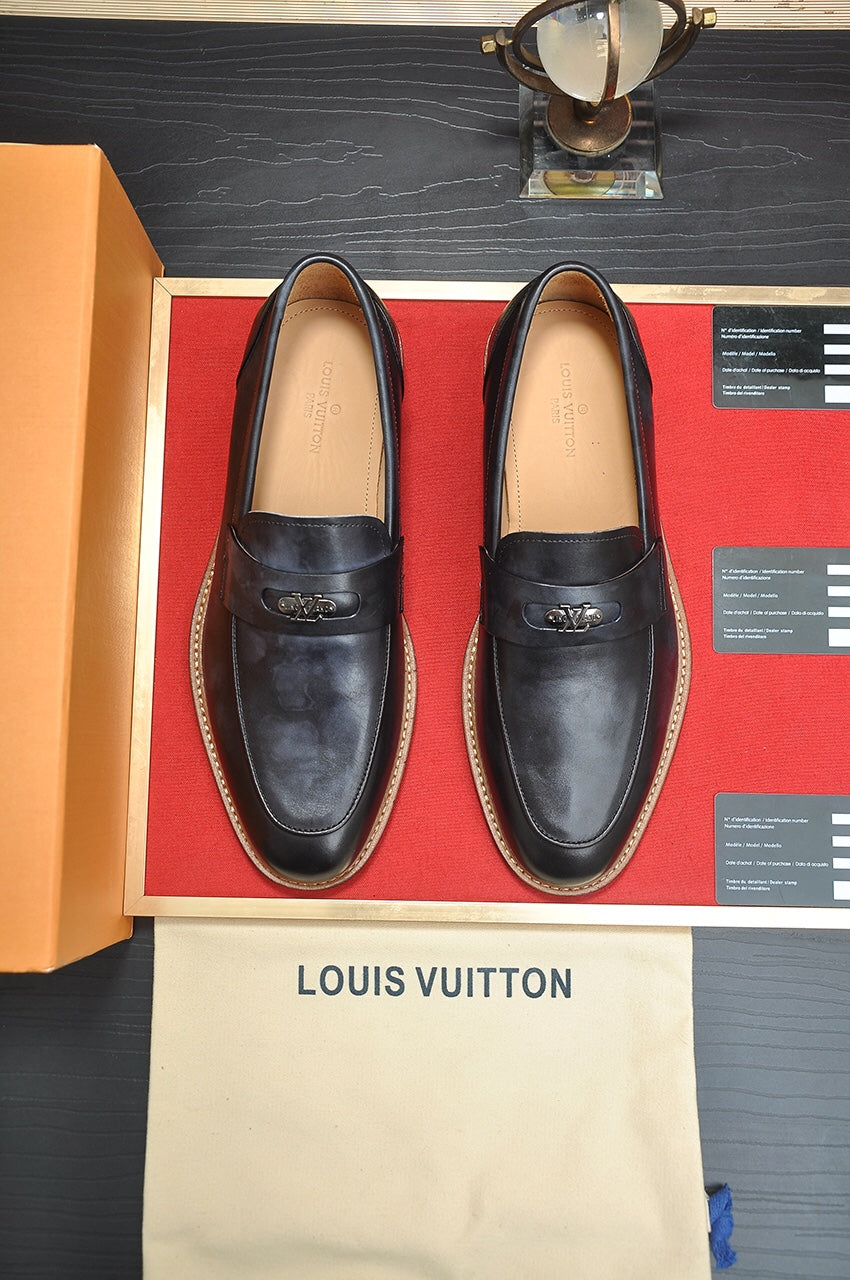 LV FLEX LOAFER IN BLACK CALFSKIN