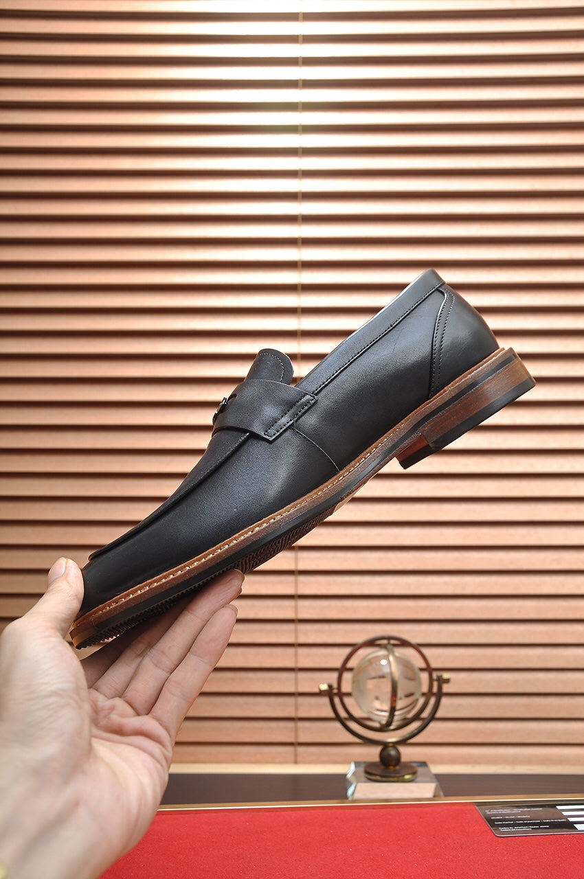 LV FLEX LOAFER IN BLACK CALFSKIN