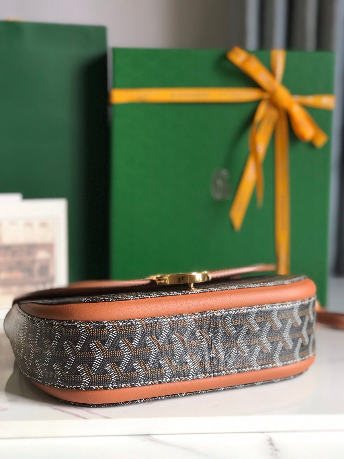 233 BAG 25 IN TAN CALFSKIN AND BLACK GOYARDINE CANVAS