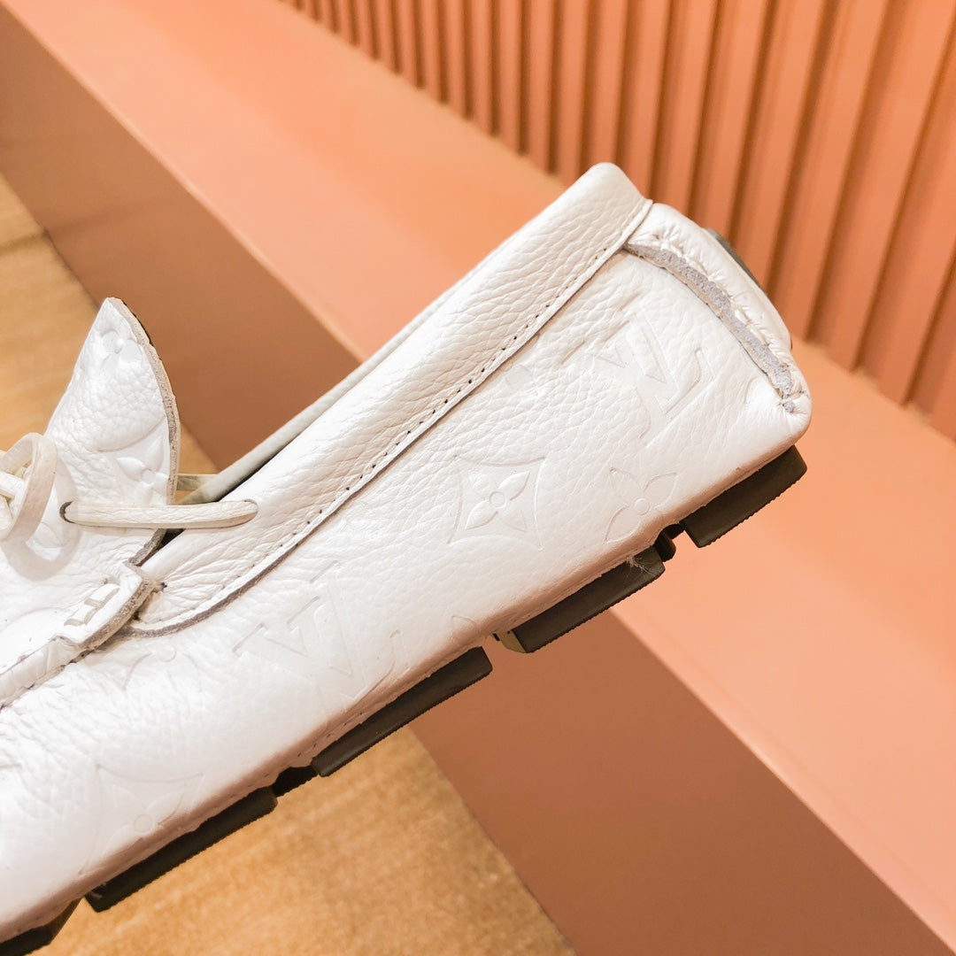 LV LOAFER IN WHITE EMBOSSED CALFSKIN