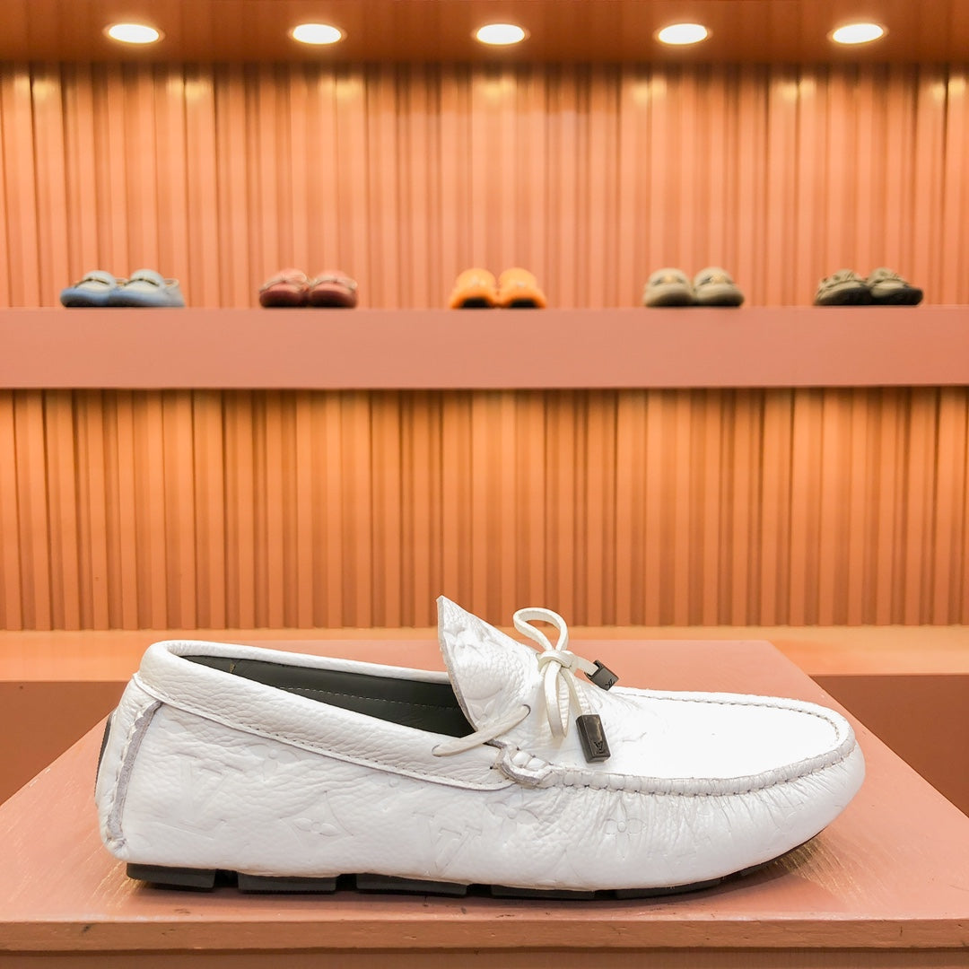 LV LOAFER IN WHITE EMBOSSED CALFSKIN
