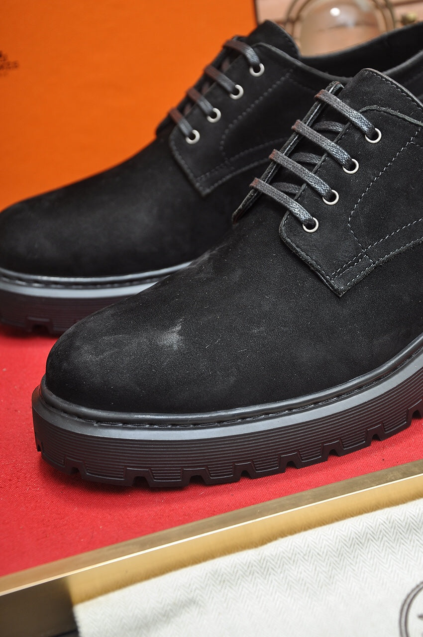 HM DANIEL TRAMPING SHOE BLACK SUEDE