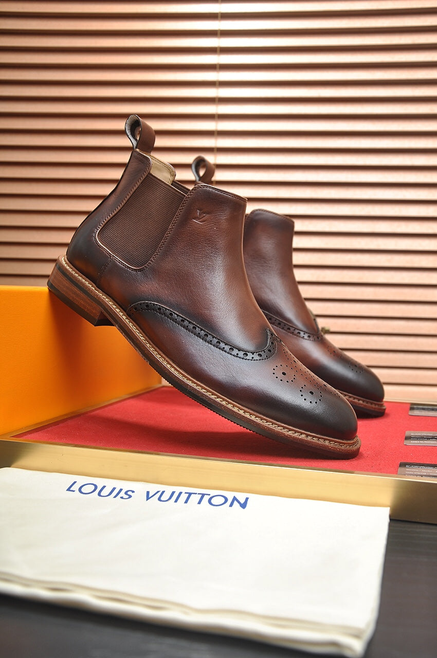 LV CHELSEA ANKLE BOOT IN CHOCOLATE BROWN CALFSKIN