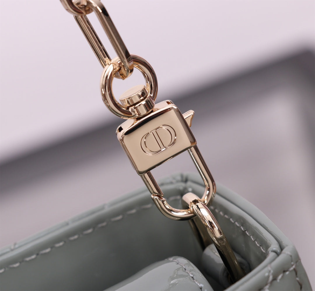 MEDIUM LADY D-JOY 26 ROCK GRAY LAMBSKIN