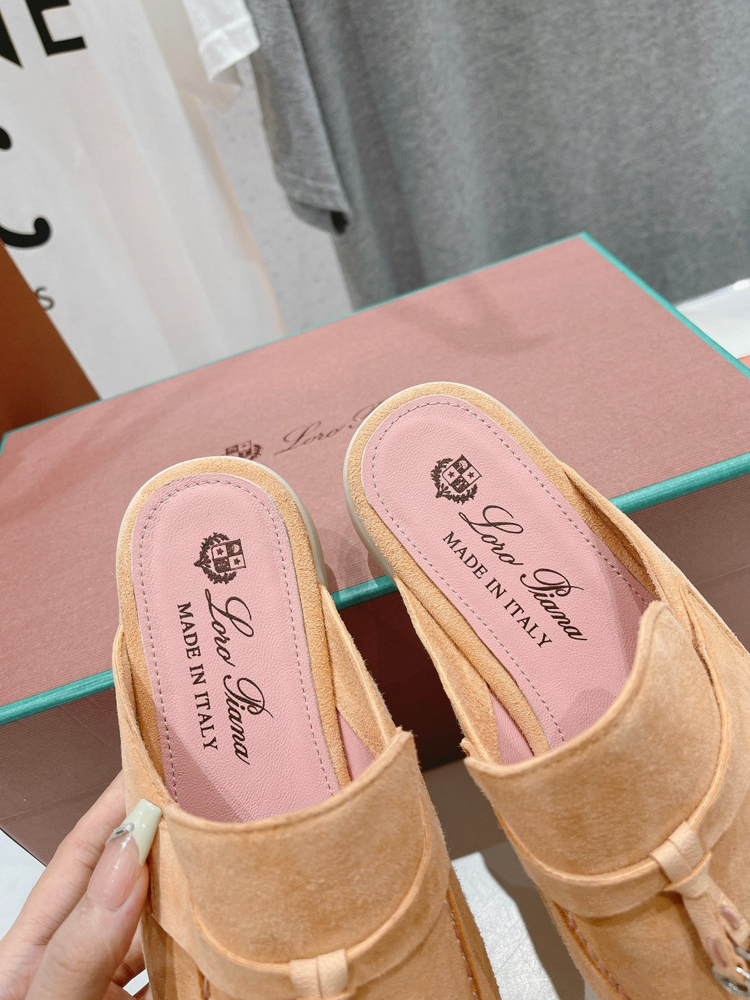 LP CHARMS WALK BABOUCHE LOAFERS CANTALOUPE SUEDE