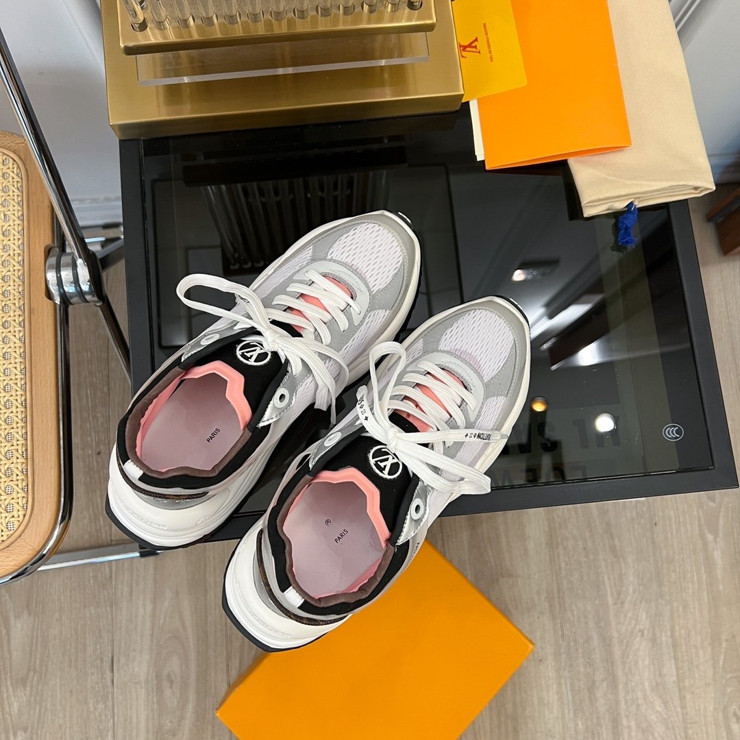 LV RUN 55 SNEAKER PINK BLACK