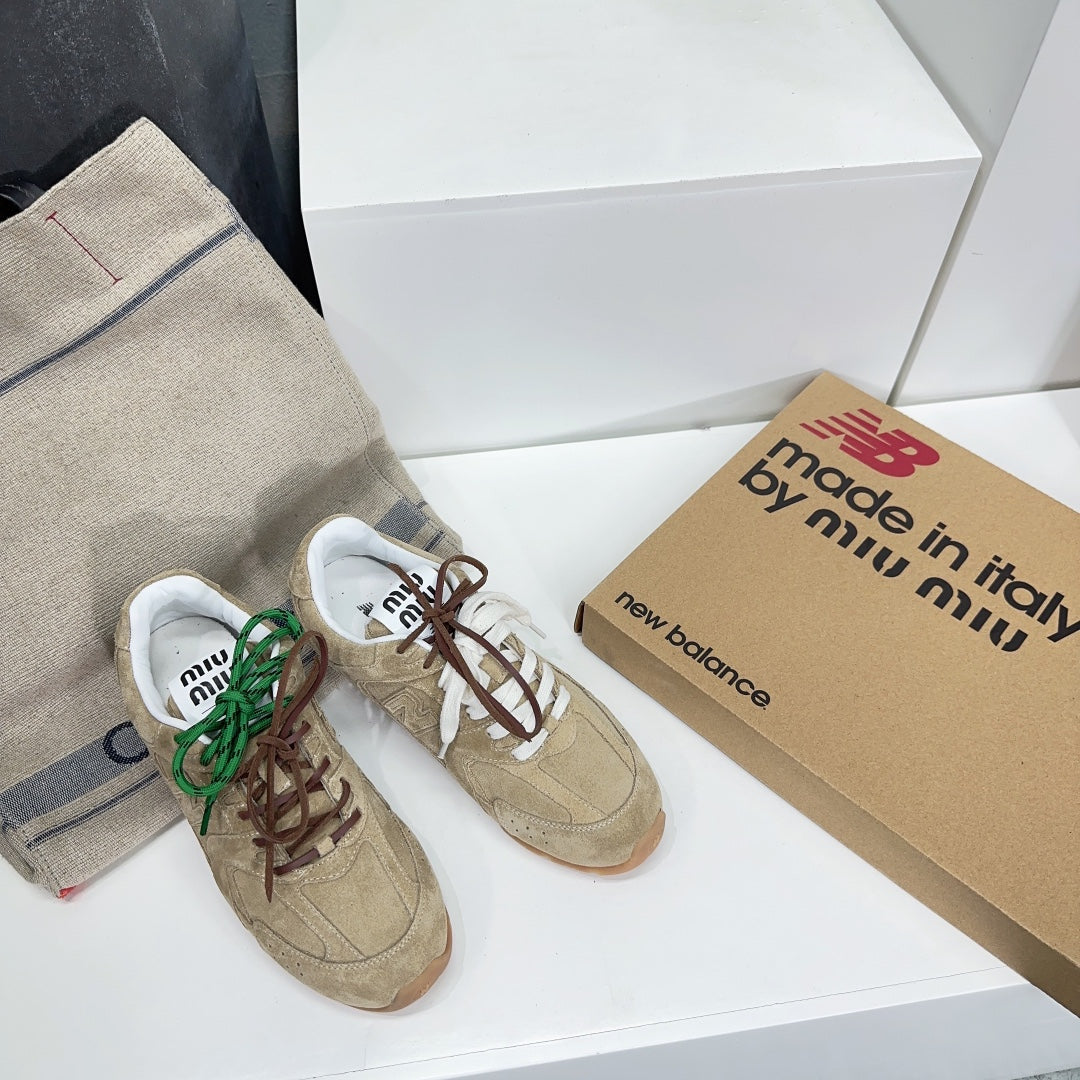 Miu Balance 530 SL Sneaker Light Brown Suede
