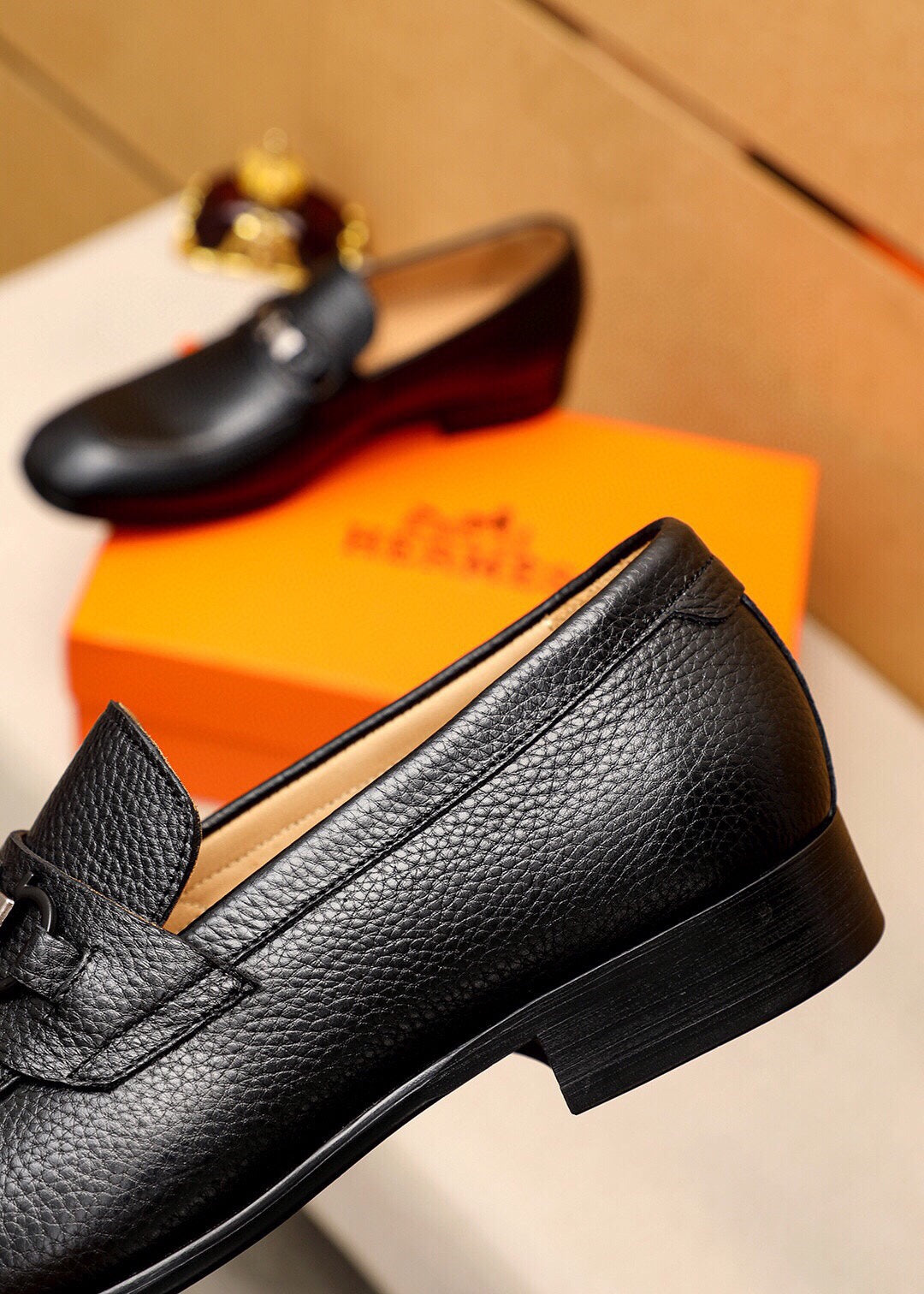HM CHAIN LOAFER BLACK GRAINED CALFSKIN