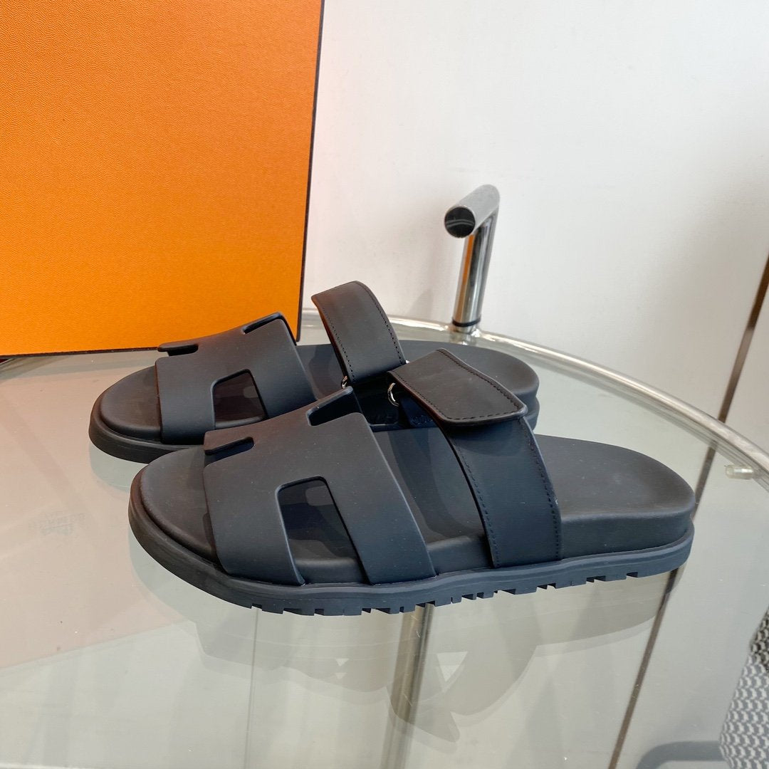 Chypre Sandal Black Mastic Calfskin Leather