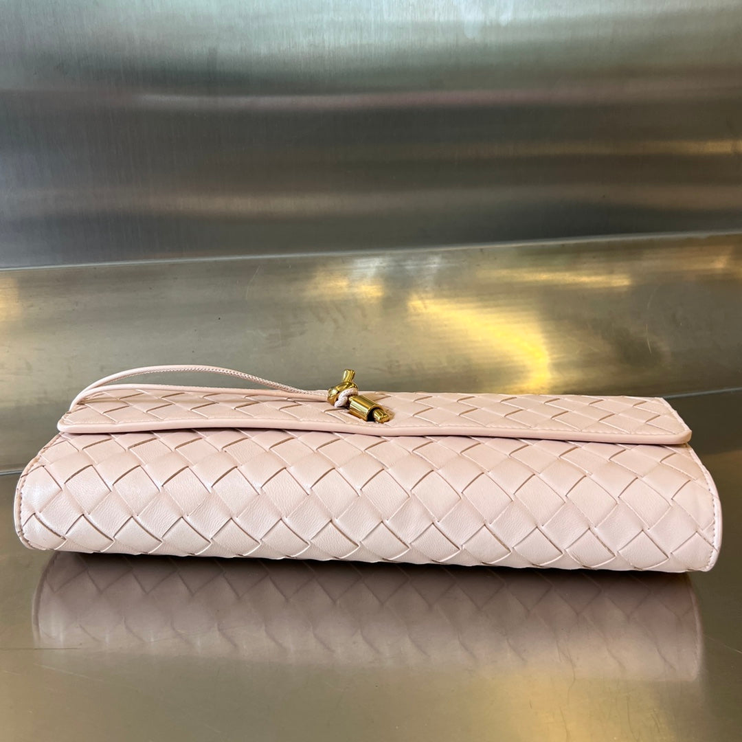 BV Long Clutch Andiamo With Handle 31cm Pink Calfskin 563669