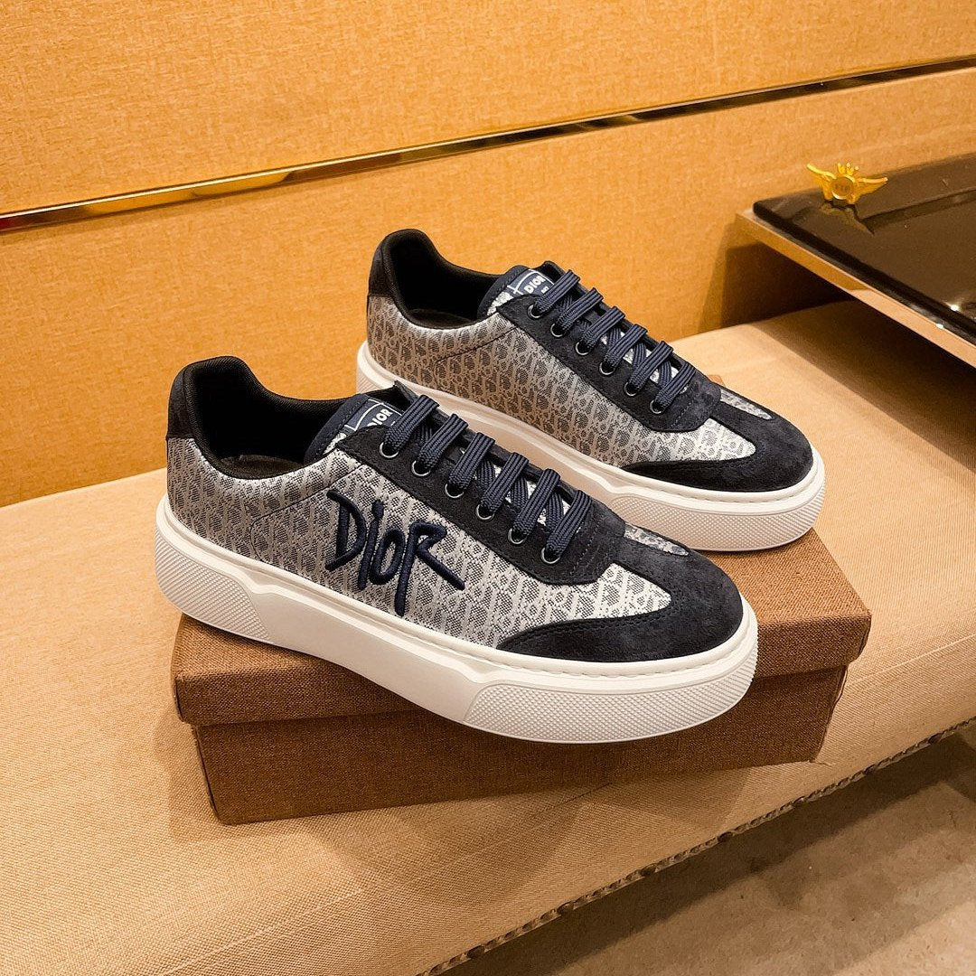 CD HOMME THICK-SOLE SNEAKERS BLACK AND WHITE JACQUARD