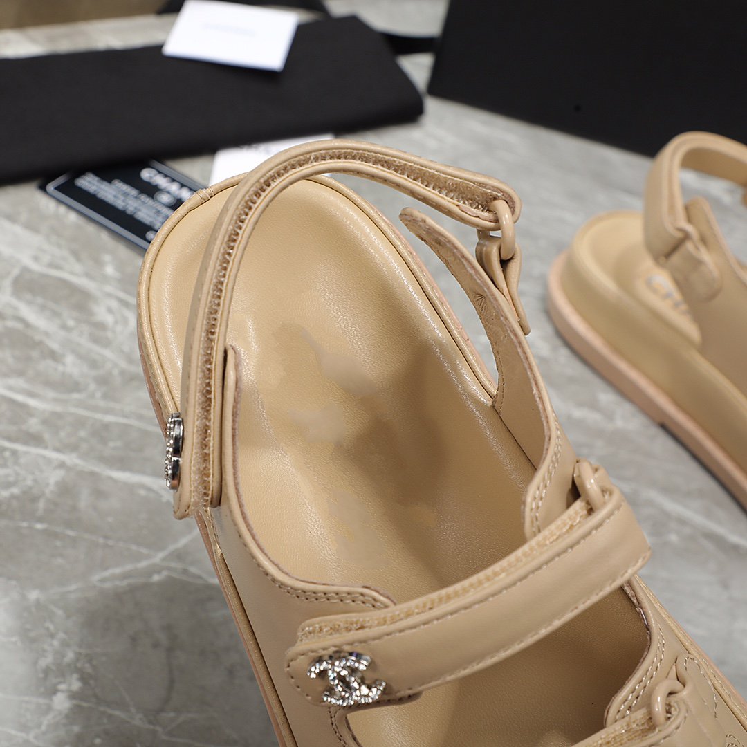 dad sandal beige calfskin silver cc