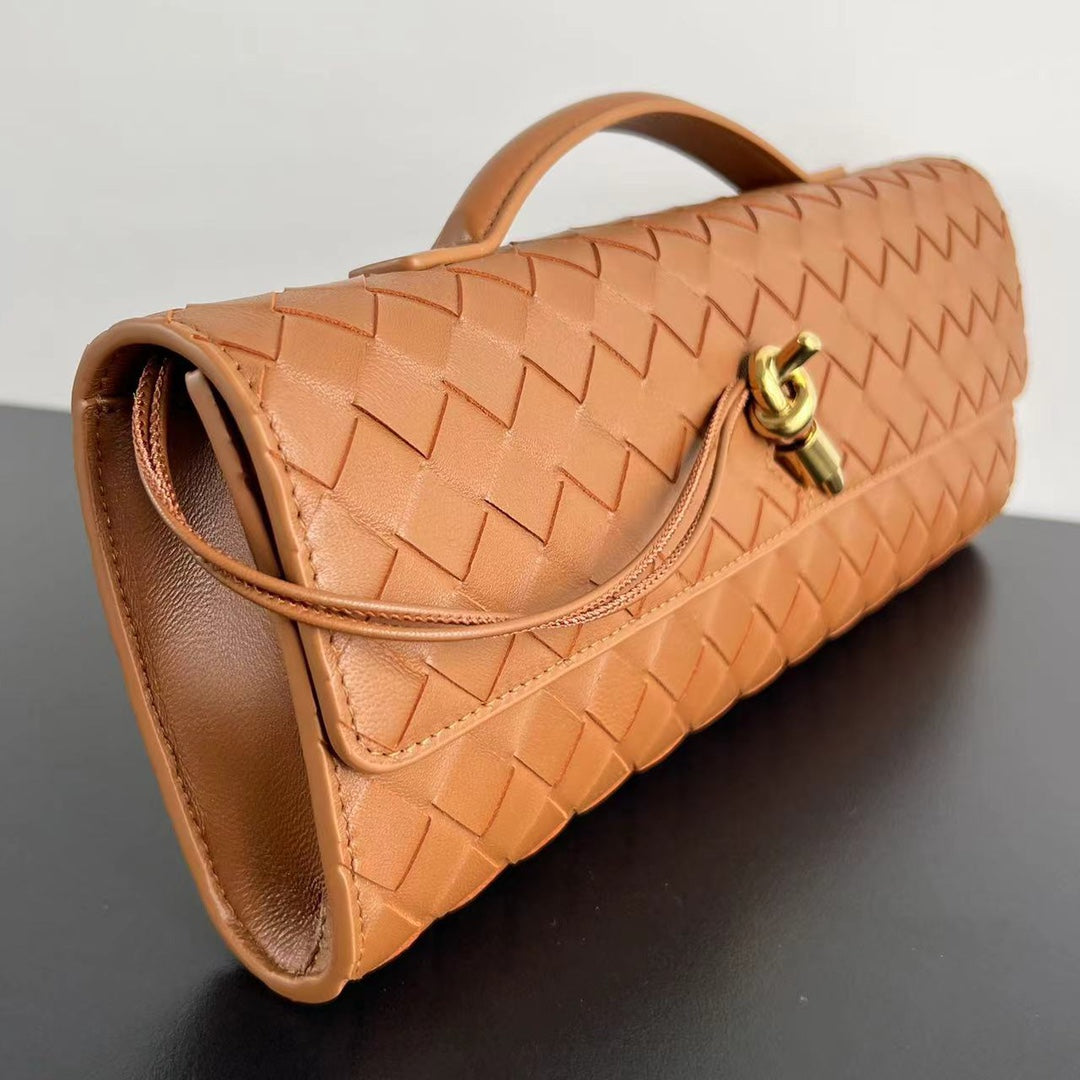 BV Long Clutch Andiamo With Handle 31cm Brown Calfskin 563672