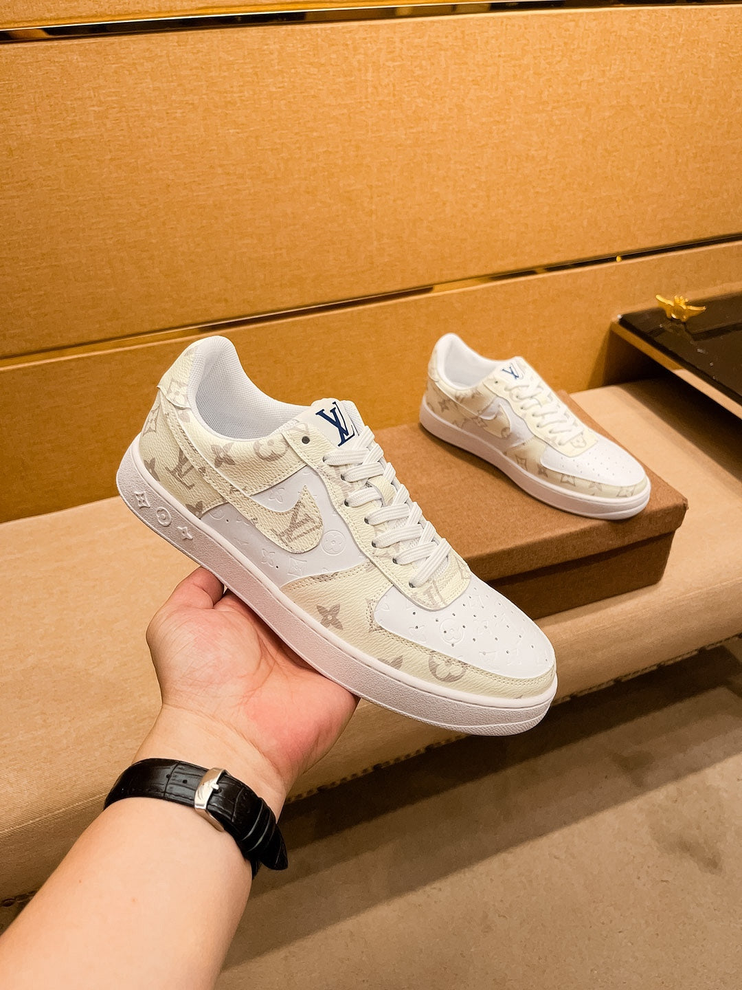 LV AIR FORCE 1 SNEAKER BEIGE CREAM MONOGRAM
