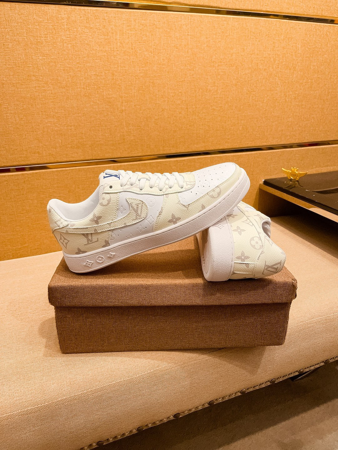 LV AIR FORCE 1 SNEAKER BEIGE CREAM MONOGRAM