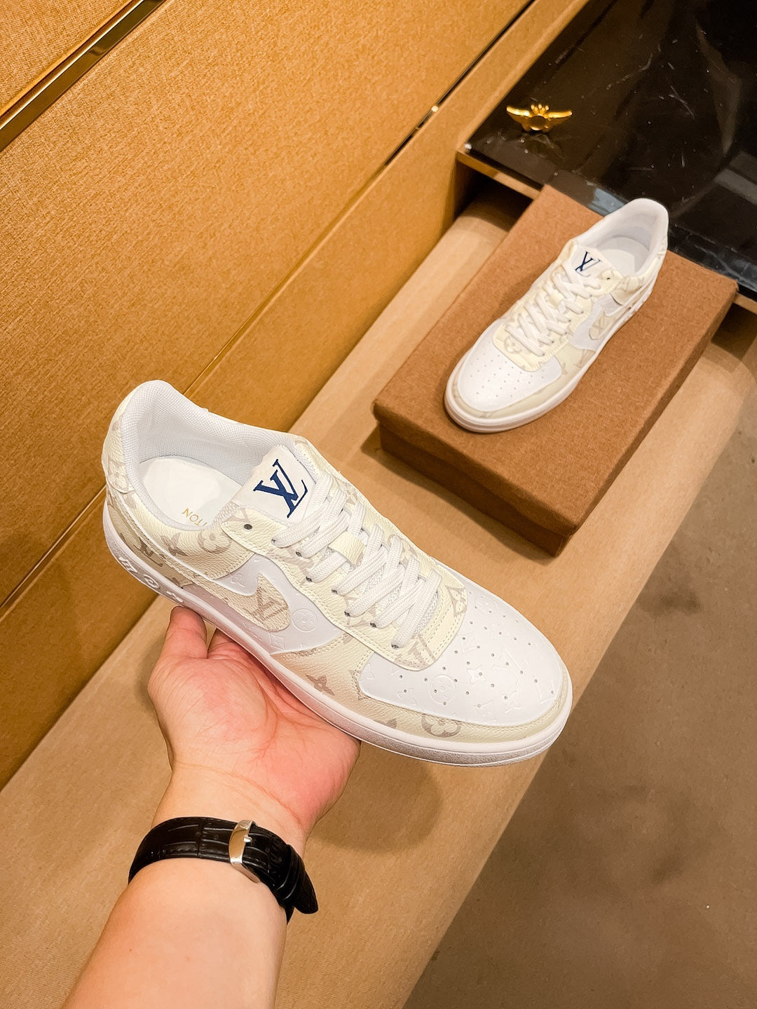 LV AIR FORCE 1 SNEAKER BEIGE CREAM MONOGRAM