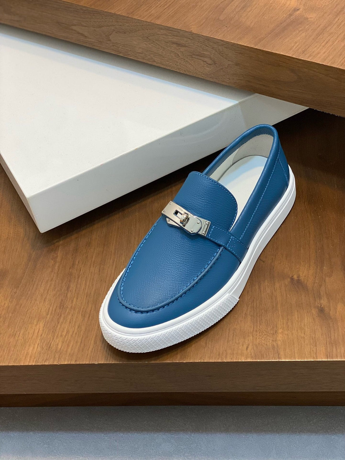 HM GAME SLIP-ON SNEAKER COBALT CALFSKIN
