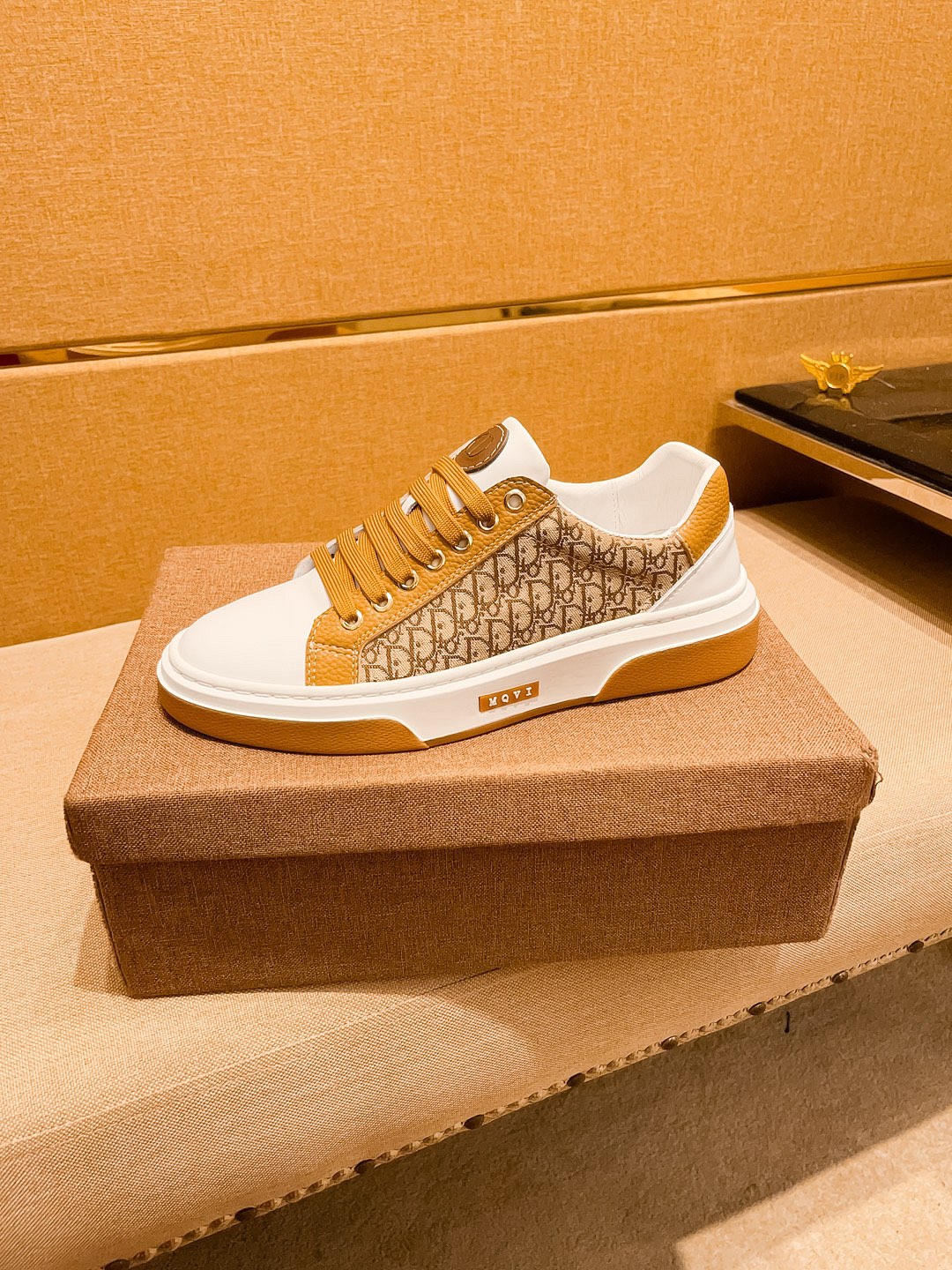 CD LOW TOP SNEAKER BRONZE AND WHITE CALFSKIN