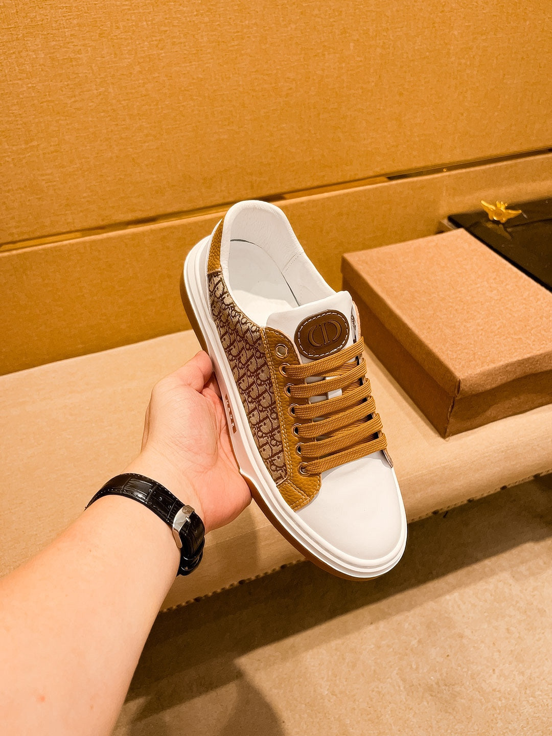 CD LOW TOP SNEAKER BRONZE AND WHITE CALFSKIN