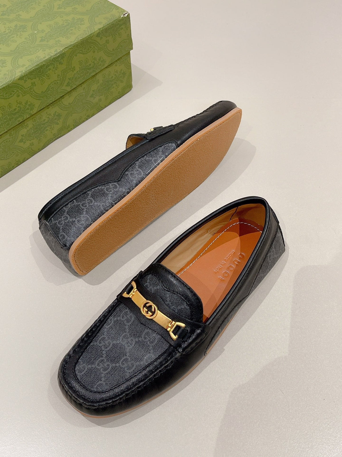 GG Men's Alessandro Loafer Black Cowhide 557578