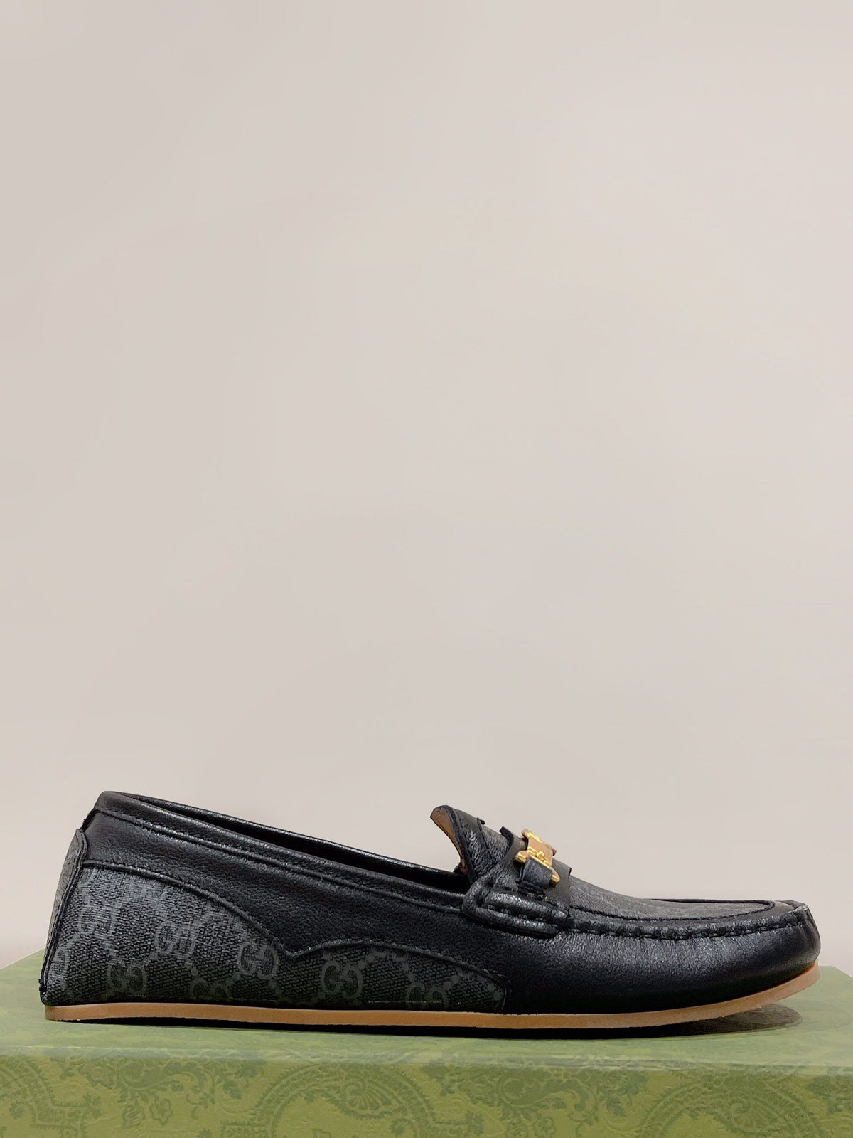GG Men's Alessandro Loafer Black Cowhide 557578