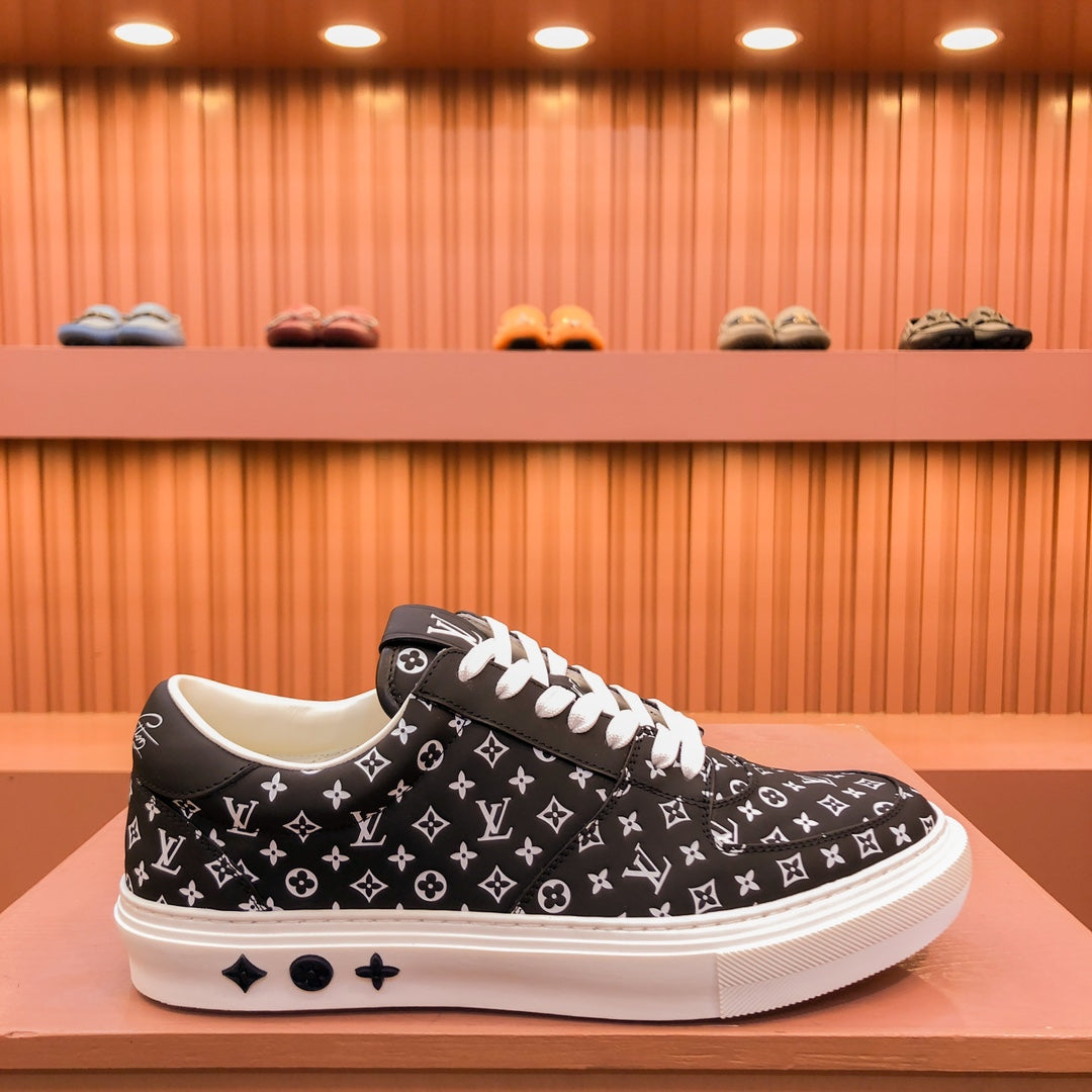 LV TRAINER SNEAKER IN BLACK MONOGRAM CALFSKIN