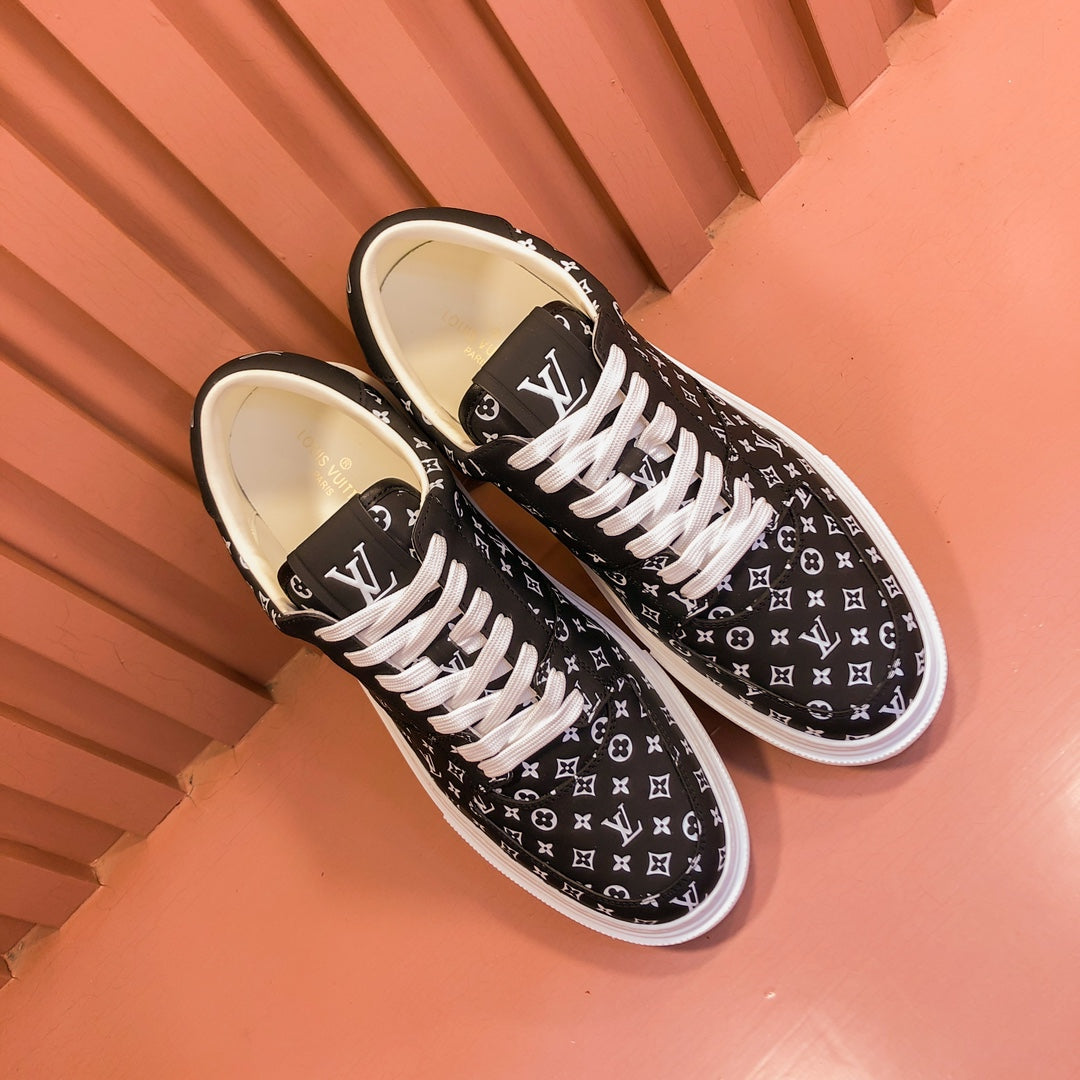 LV TRAINER SNEAKER IN BLACK MONOGRAM CALFSKIN
