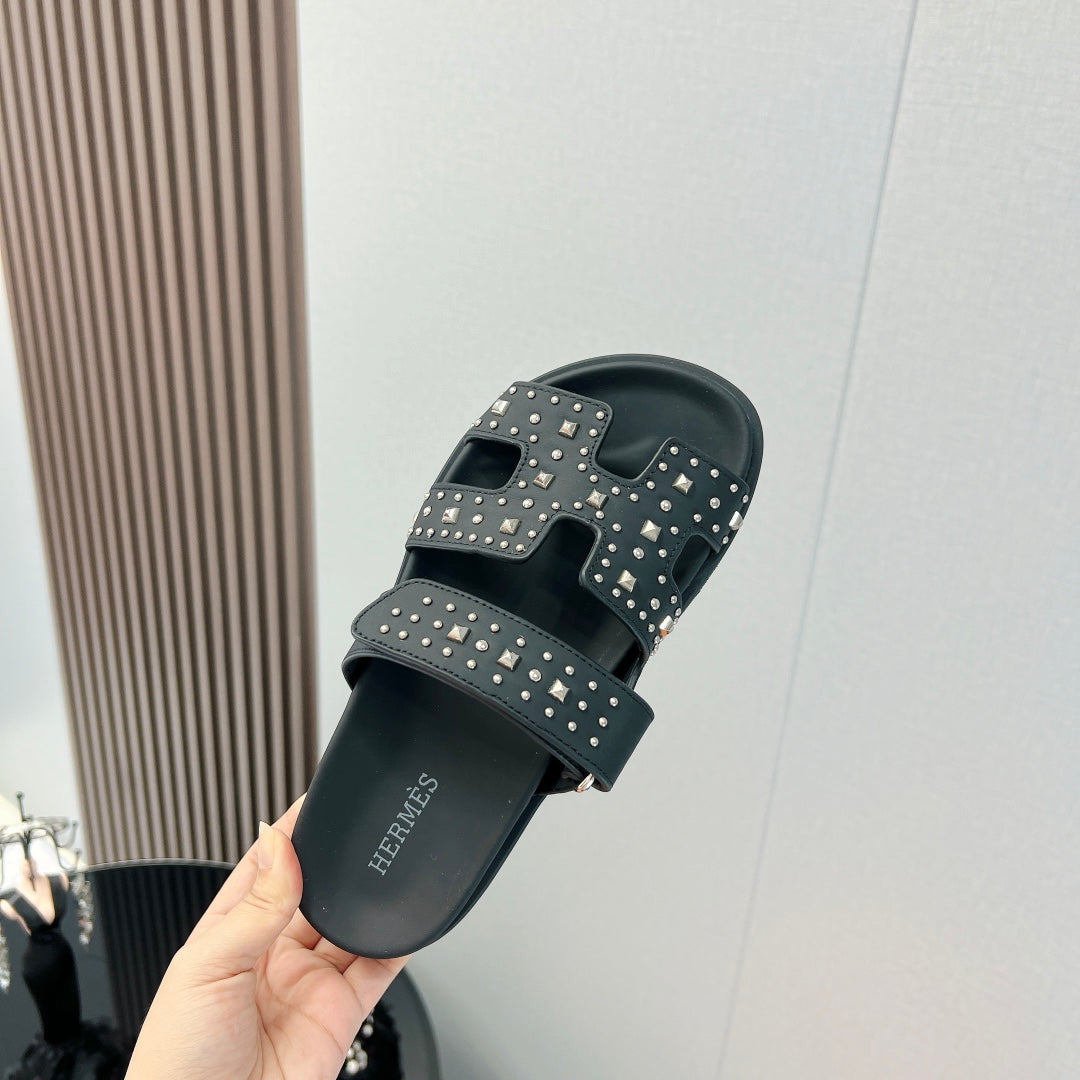 CHYPRE SANDAL BLACK CALFSKIN SPECIAL