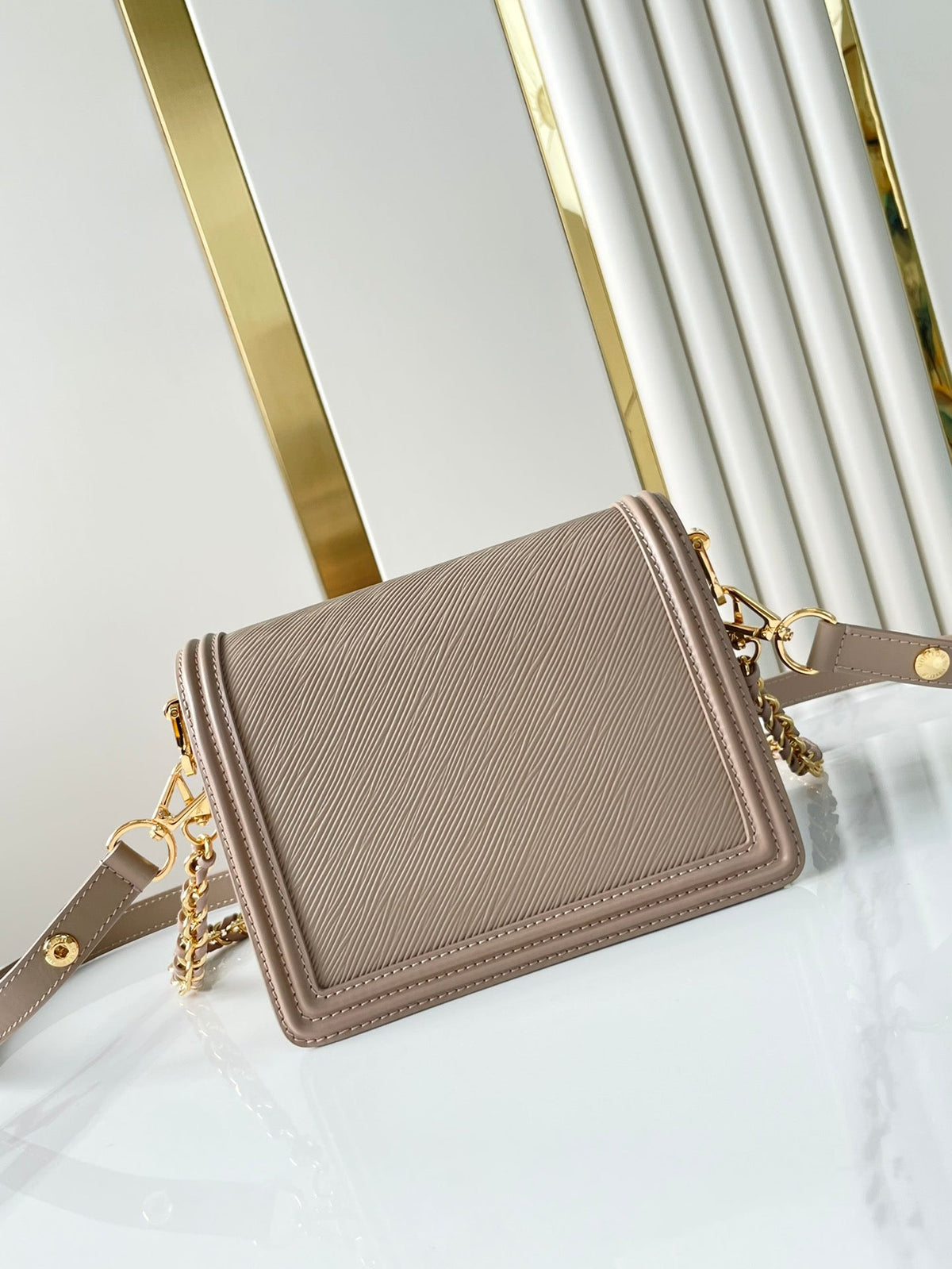 DAUPHINE MINI 20 IN MEDIUM BROWN EPI GRAINED CALFSKIN GOLD HARDWARE