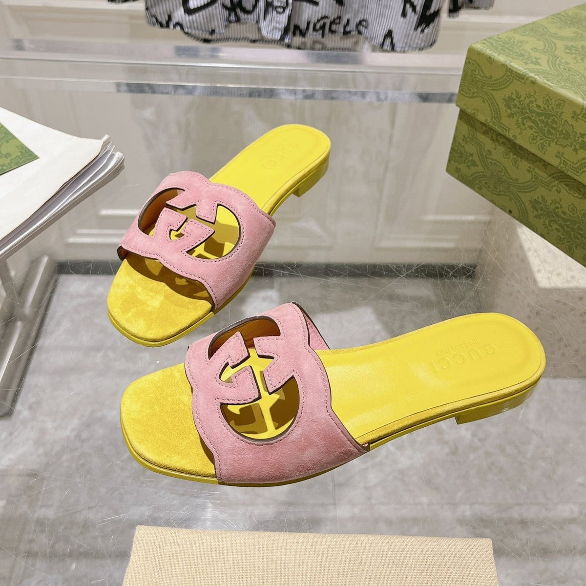GG  Interlocking double G hollow slippers Blush Pink Yellow
