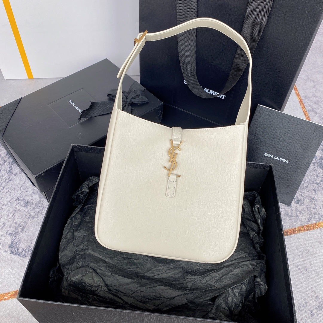 le 5a7 small 23cm white calfskin