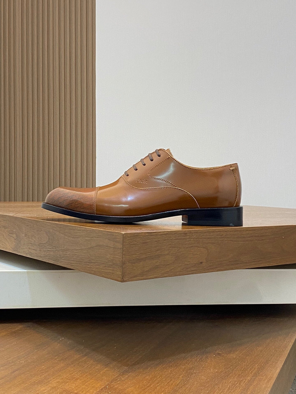 CD TIMELESS SIMPLE OXFORD TAWNY POLISHED CALFSKIN