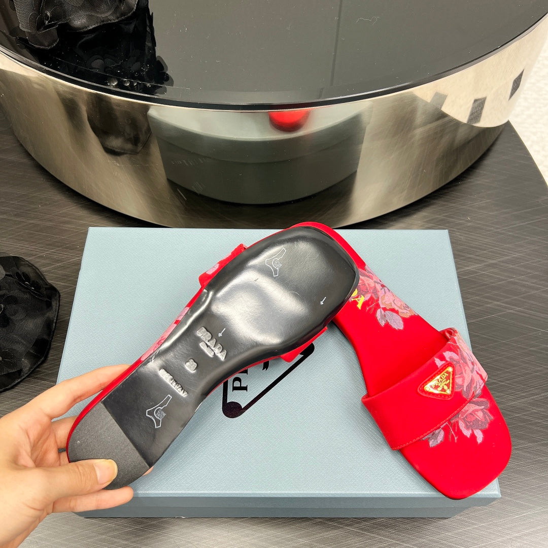 PRA PRINTED SLIDES SLIPPERS RED SATIN
