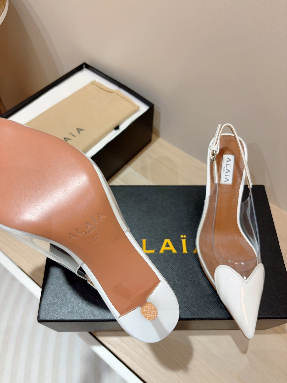 alaia slingbacks 95 optic white heart lambskin