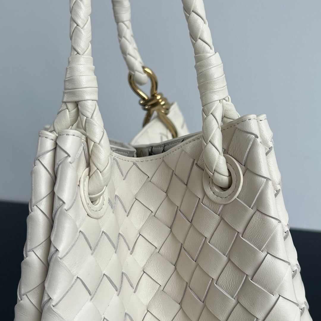 BV Intrecciato 30cm Bag Cream Leather 532241