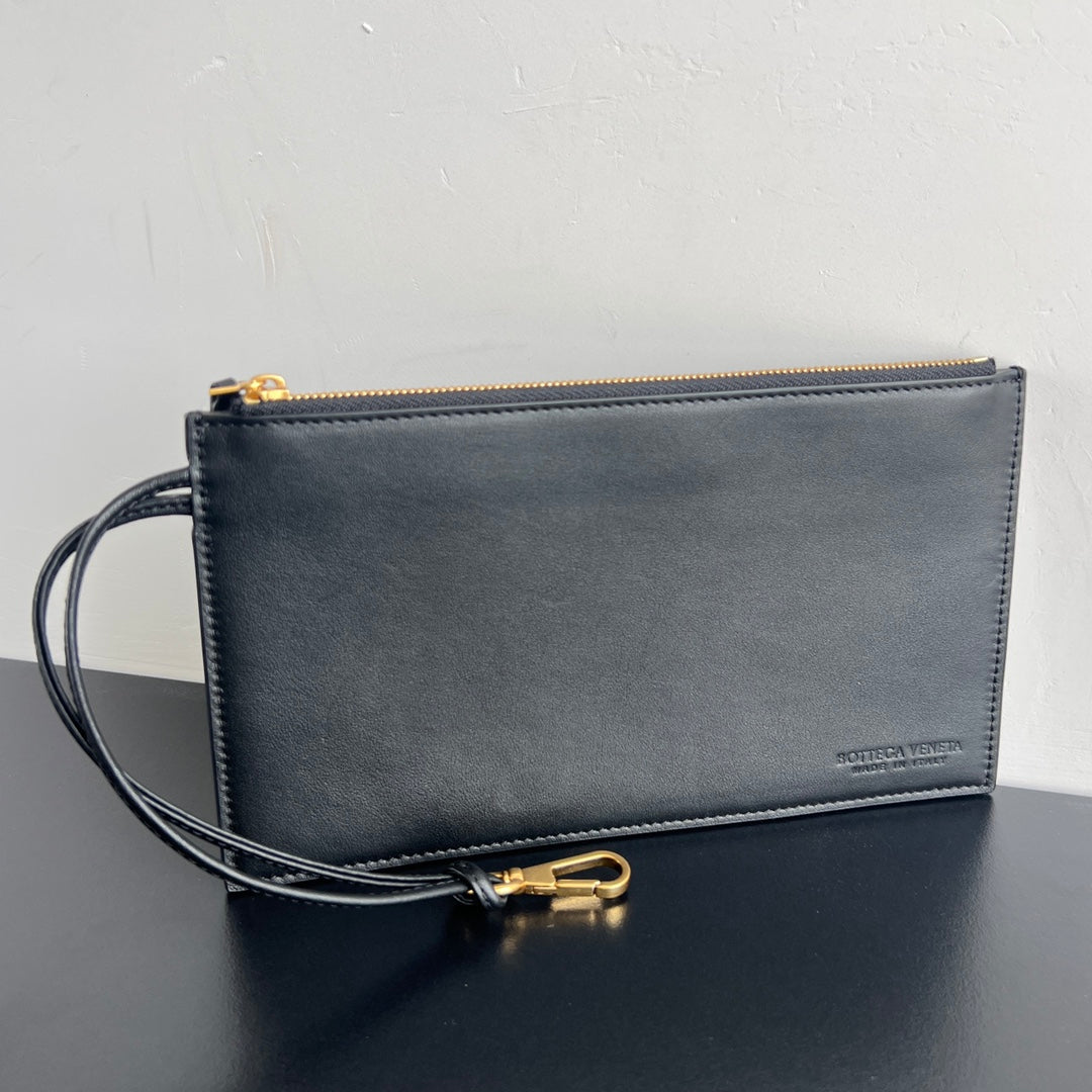 BV Intrecciato 30cm Bag Black Leather 532244