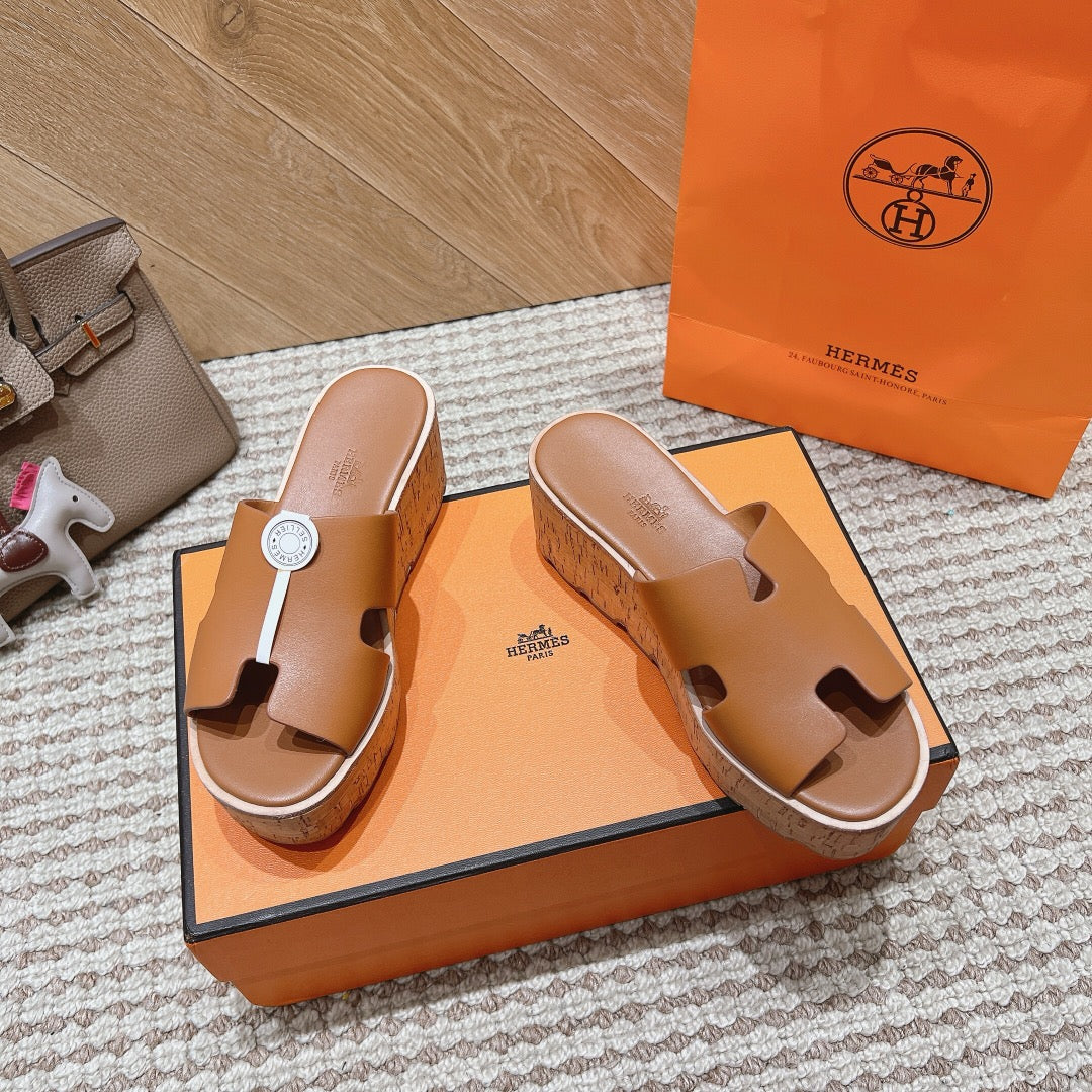 EZE 65 SANDAL GOLD CALFSKIN