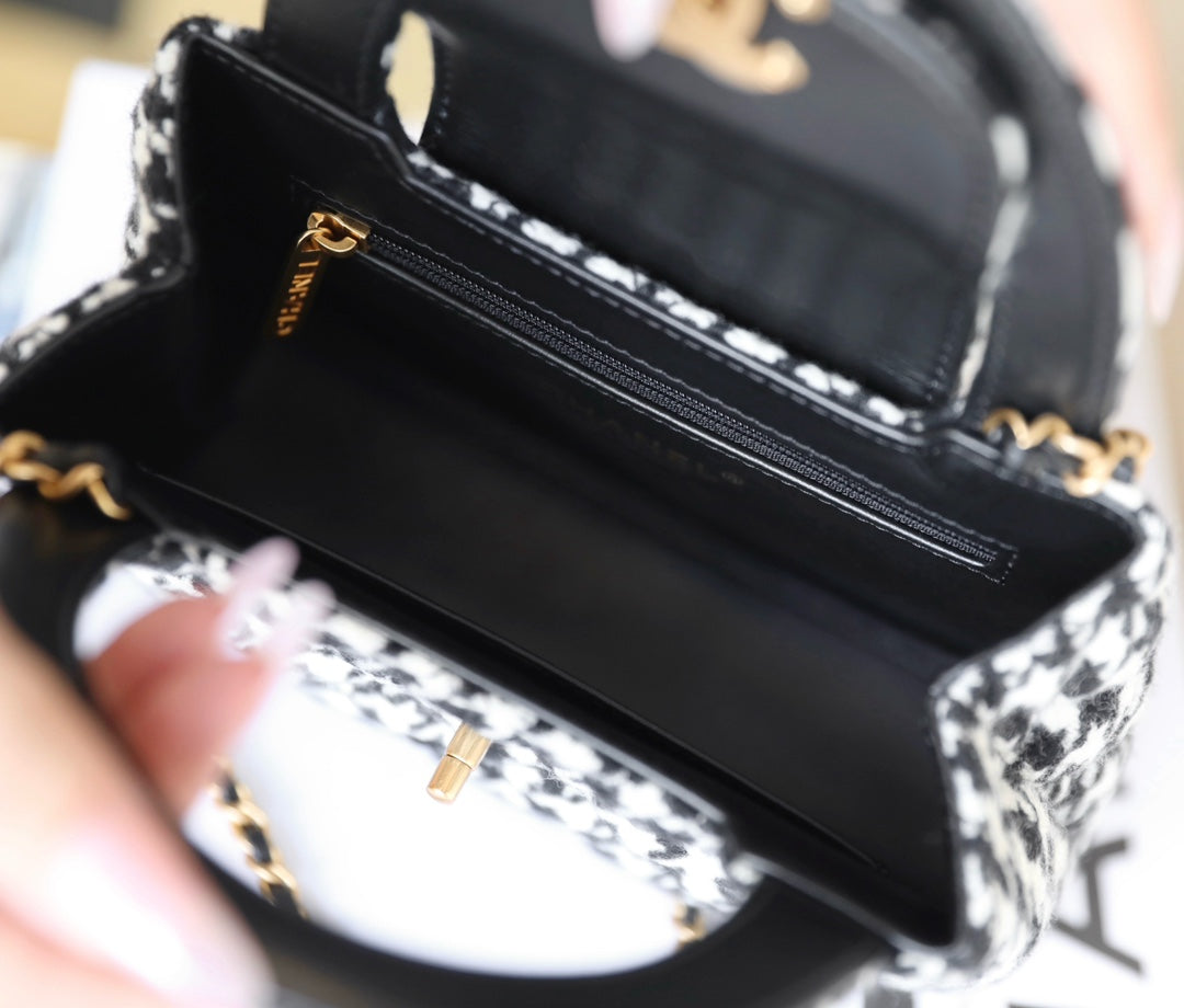 cc 24a nano 19cm kelly shopper bag black white tweed