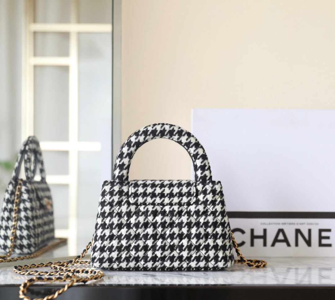 cc 24a nano 19cm kelly shopper bag black white tweed