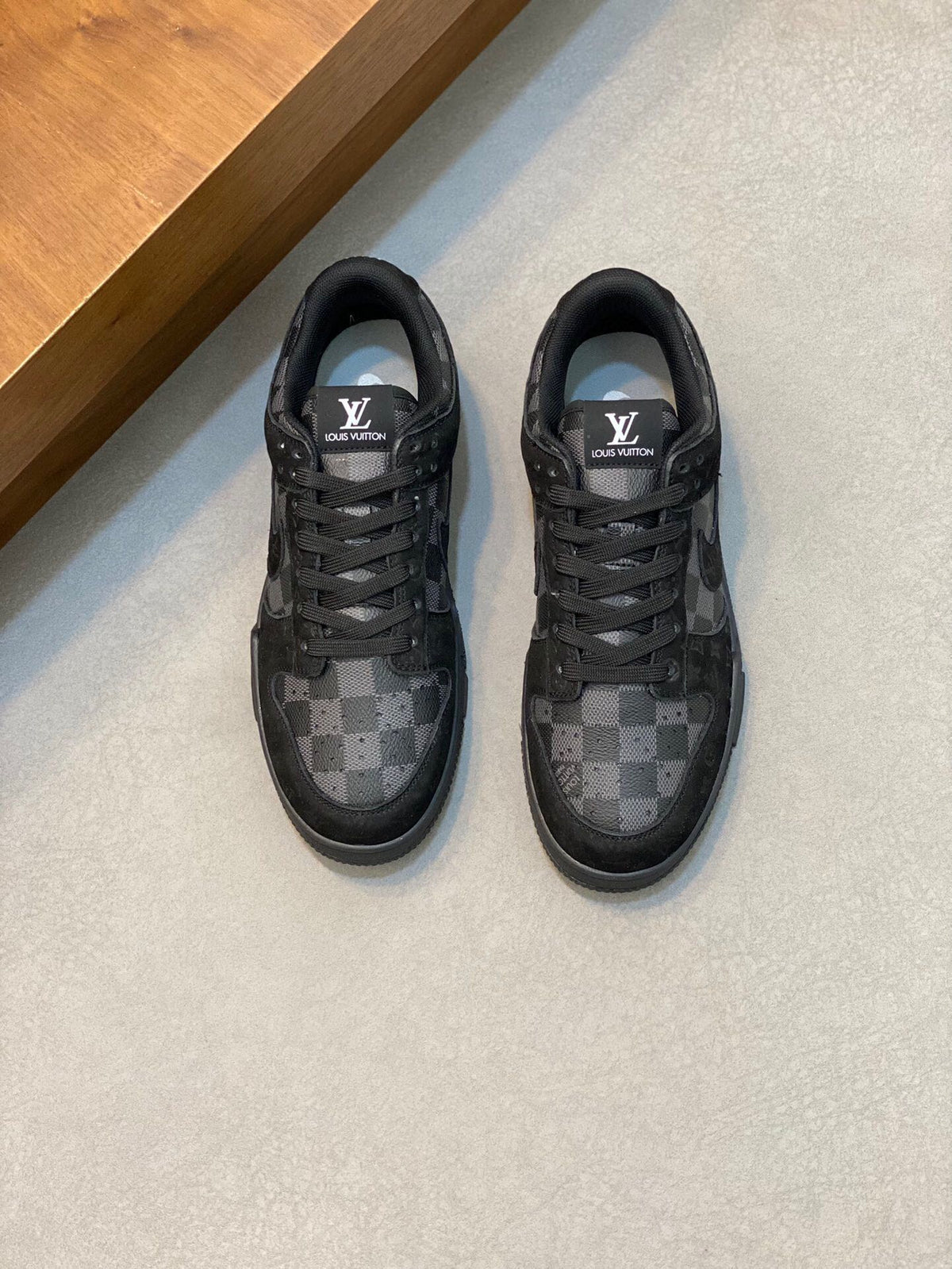 AIR TRAINER IN BLACK DAMIER CALFSKIN
